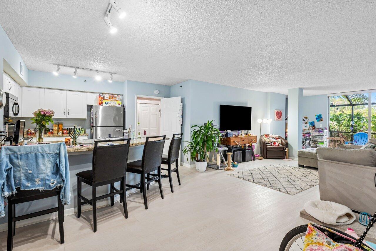 BOCAR CONDO - Residential