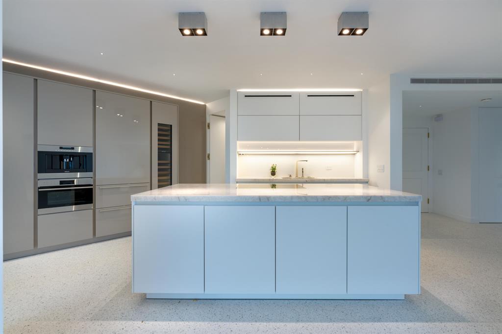 2500 Building - Residential