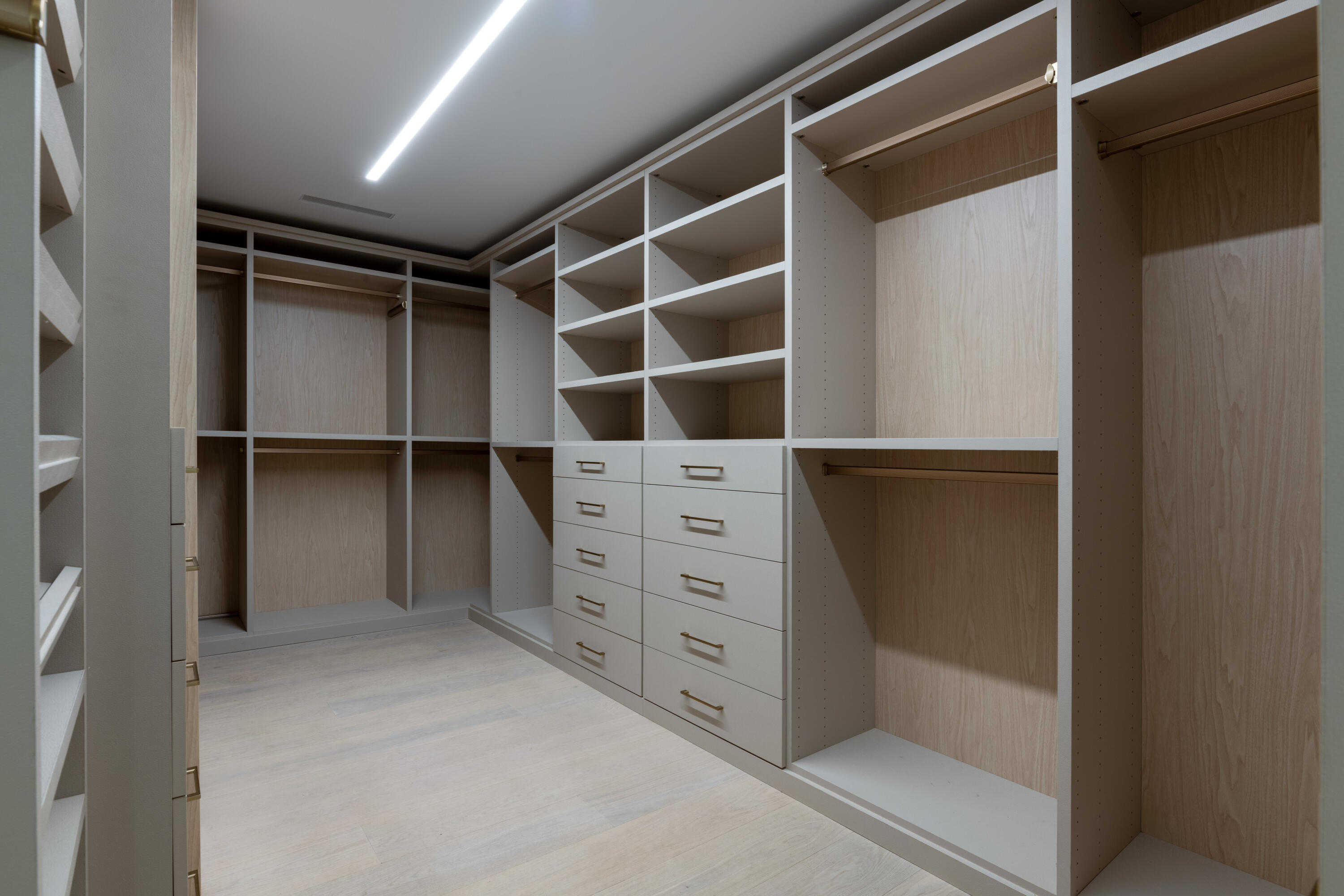 2500 Building - Residential