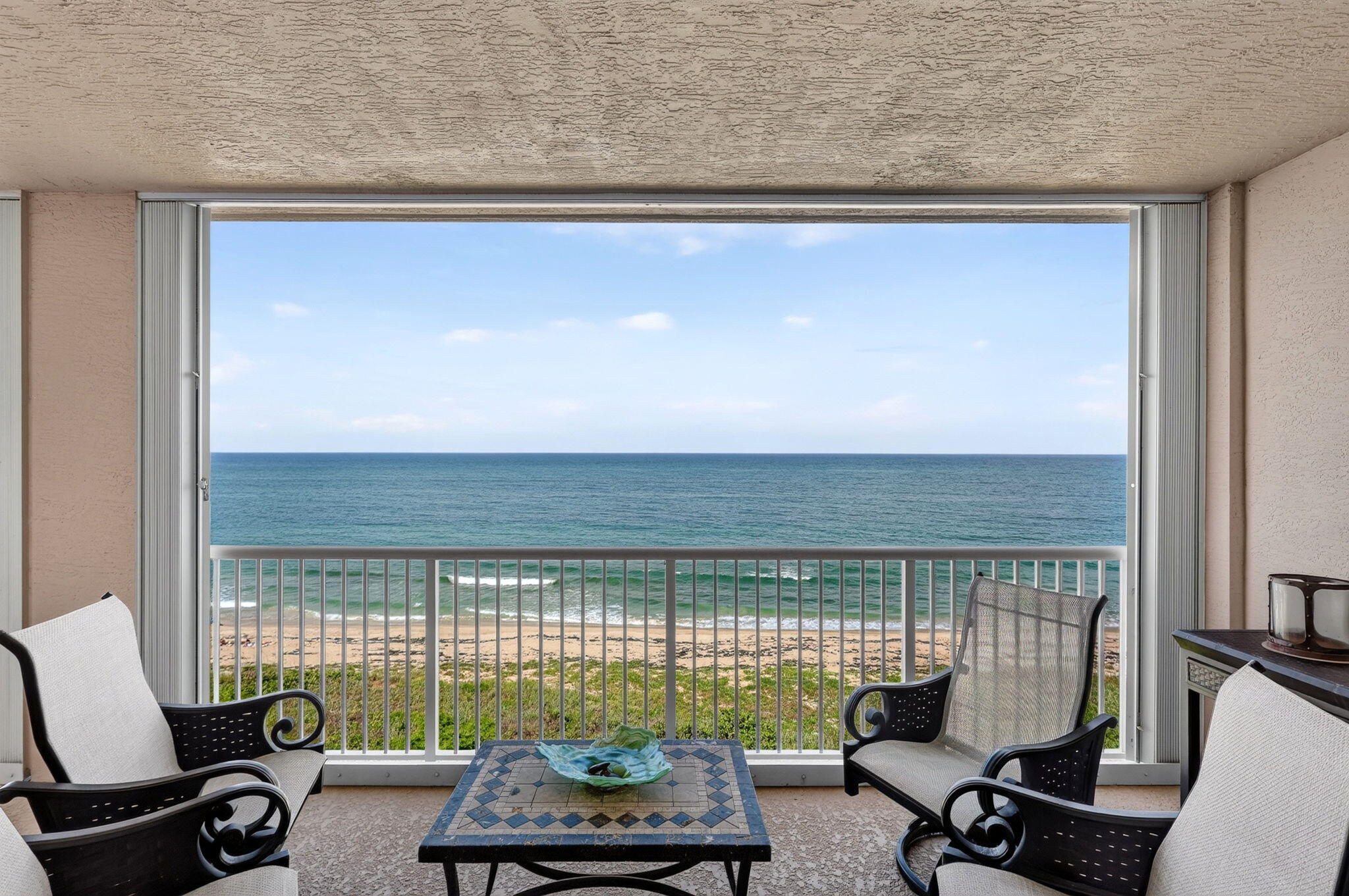 4160 N Hwy A1a 704a