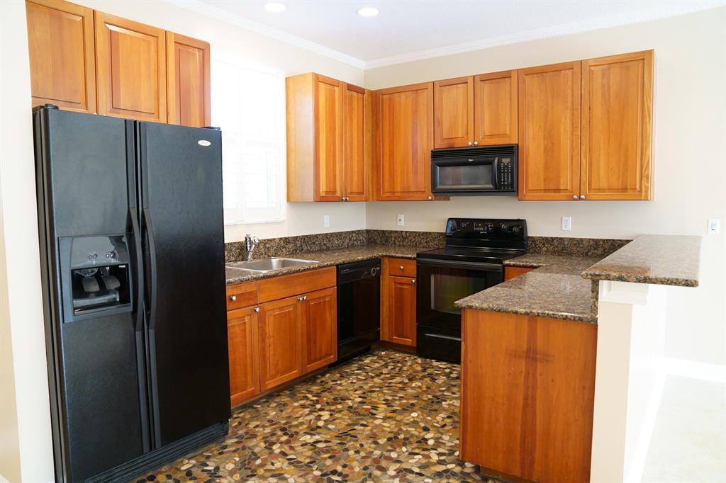 COURTYARDS OF LAKE WORTH - Residential Lease