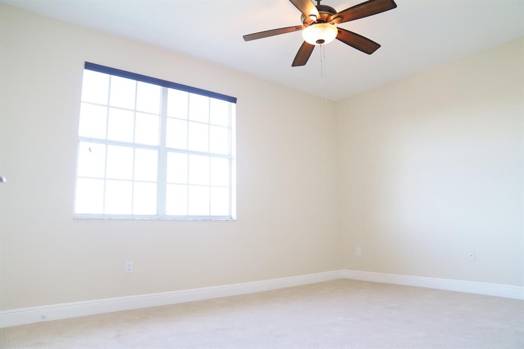 COURTYARDS OF LAKE WORTH - Residential Lease