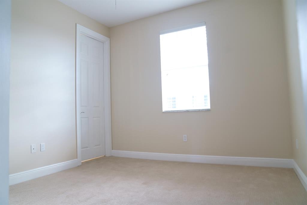 COURTYARDS OF LAKE WORTH - Residential Lease