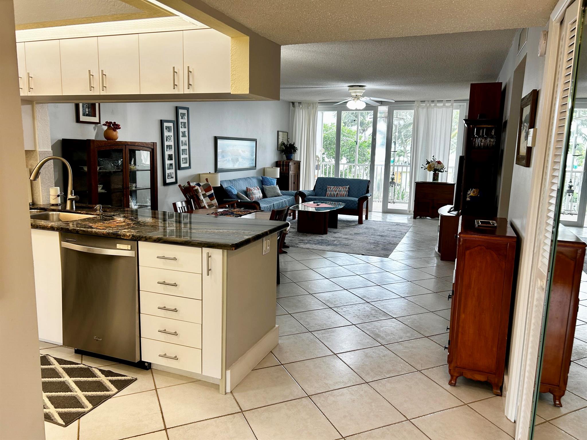 3165 NE 48th Court 211