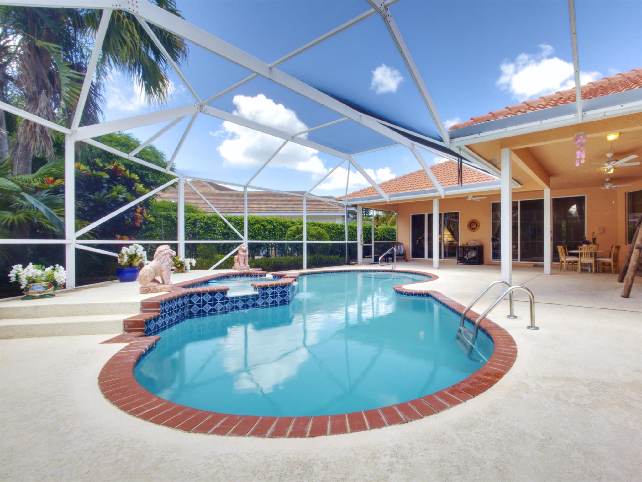 GREENVIEW COVE OF WELLINGTON - Residential