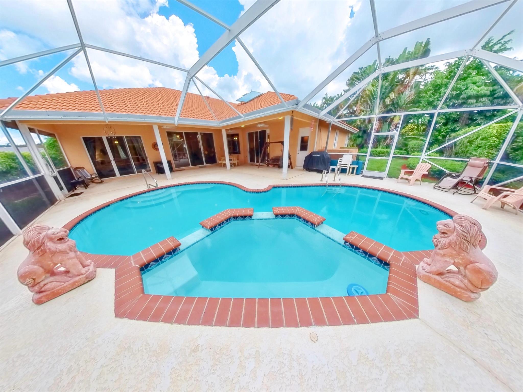 GREENVIEW COVE OF WELLINGTON - Residential