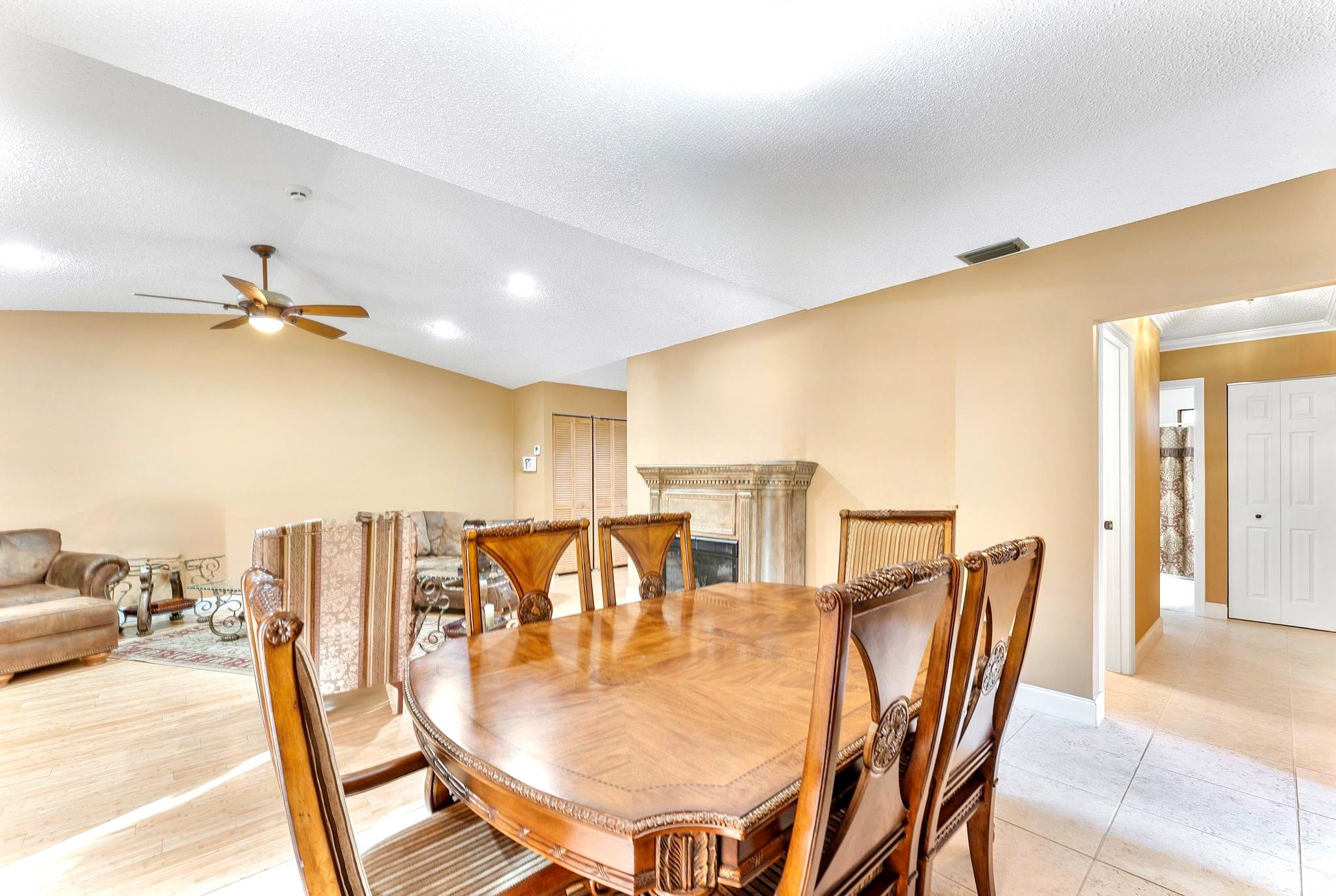 4289 Acacia Cir