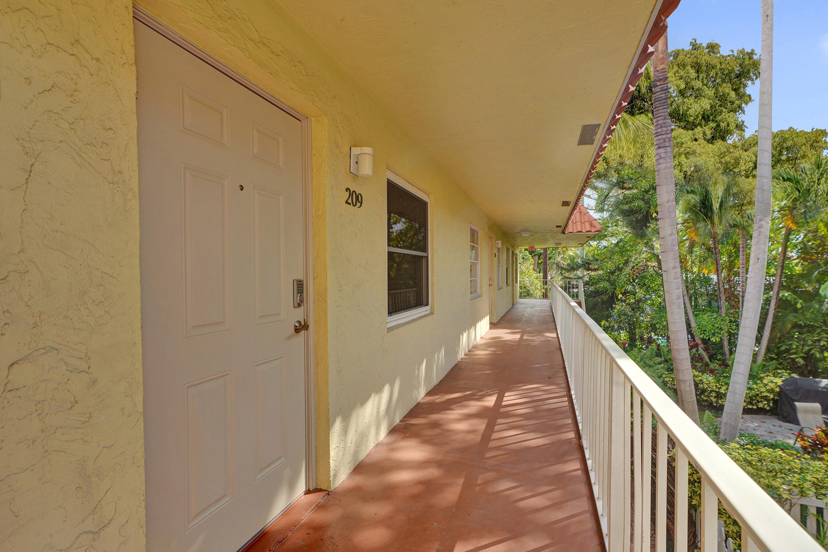TUDOR MANOR CONDO - Residential