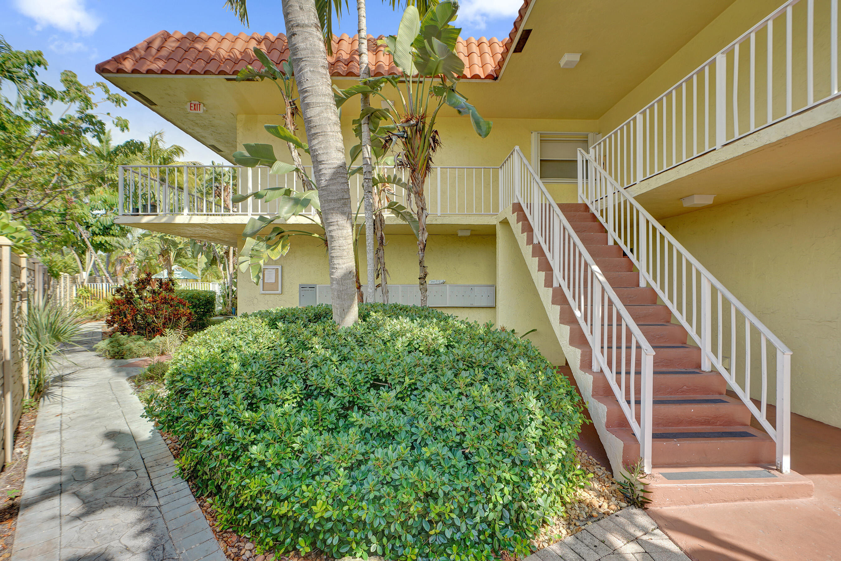 TUDOR MANOR CONDO - Residential