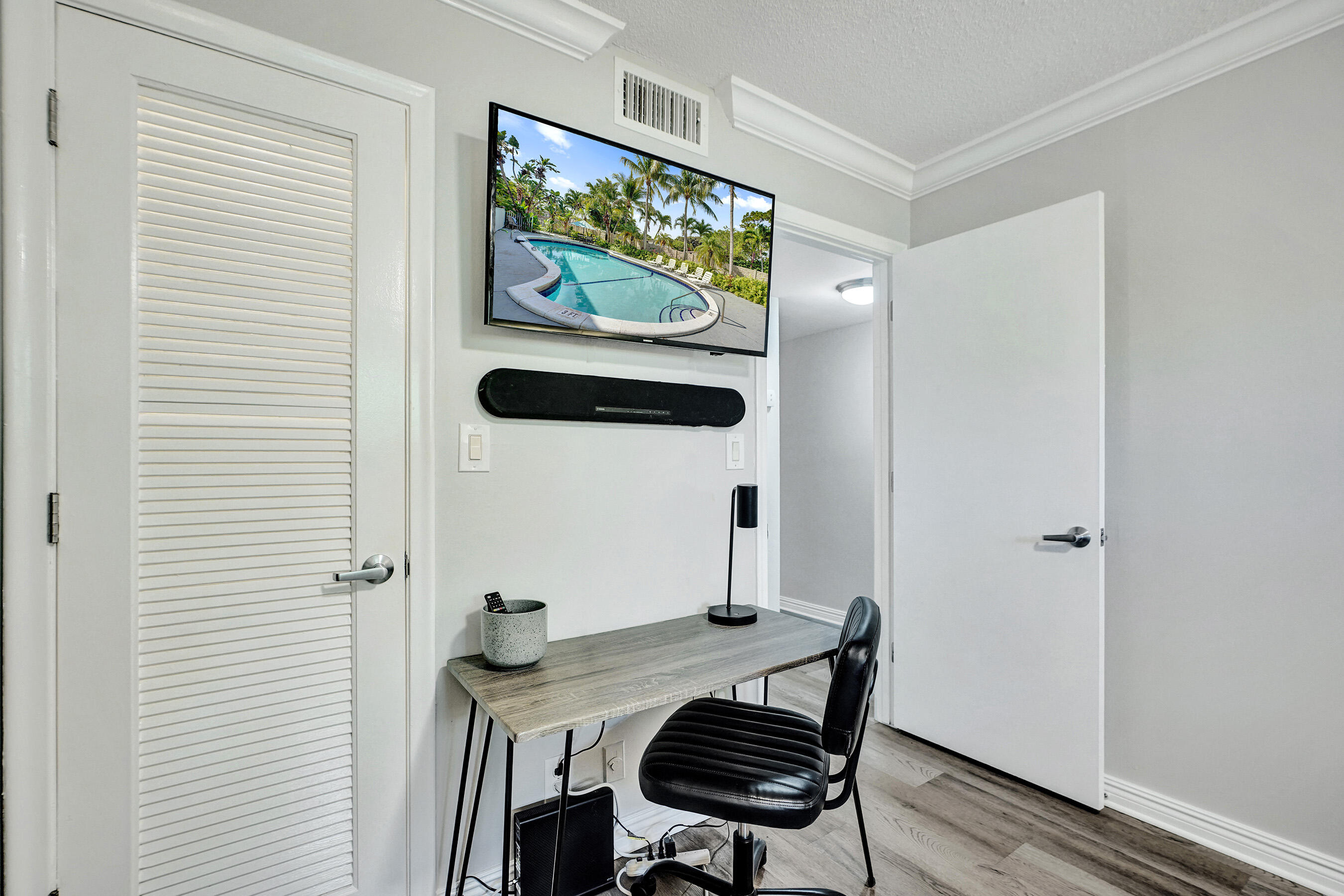 TUDOR MANOR CONDO - Residential