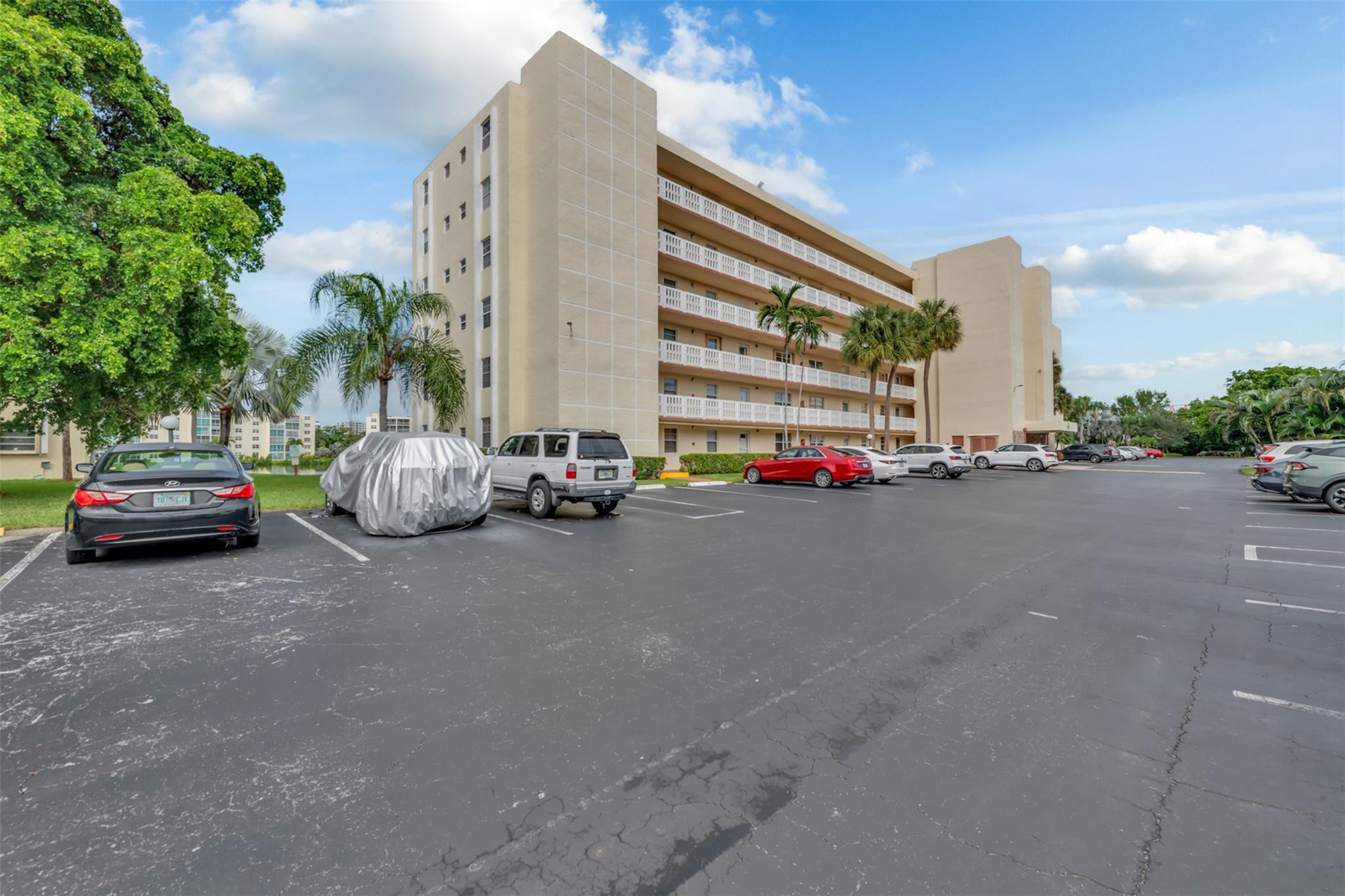 Meadowbrook Lakes - Residential