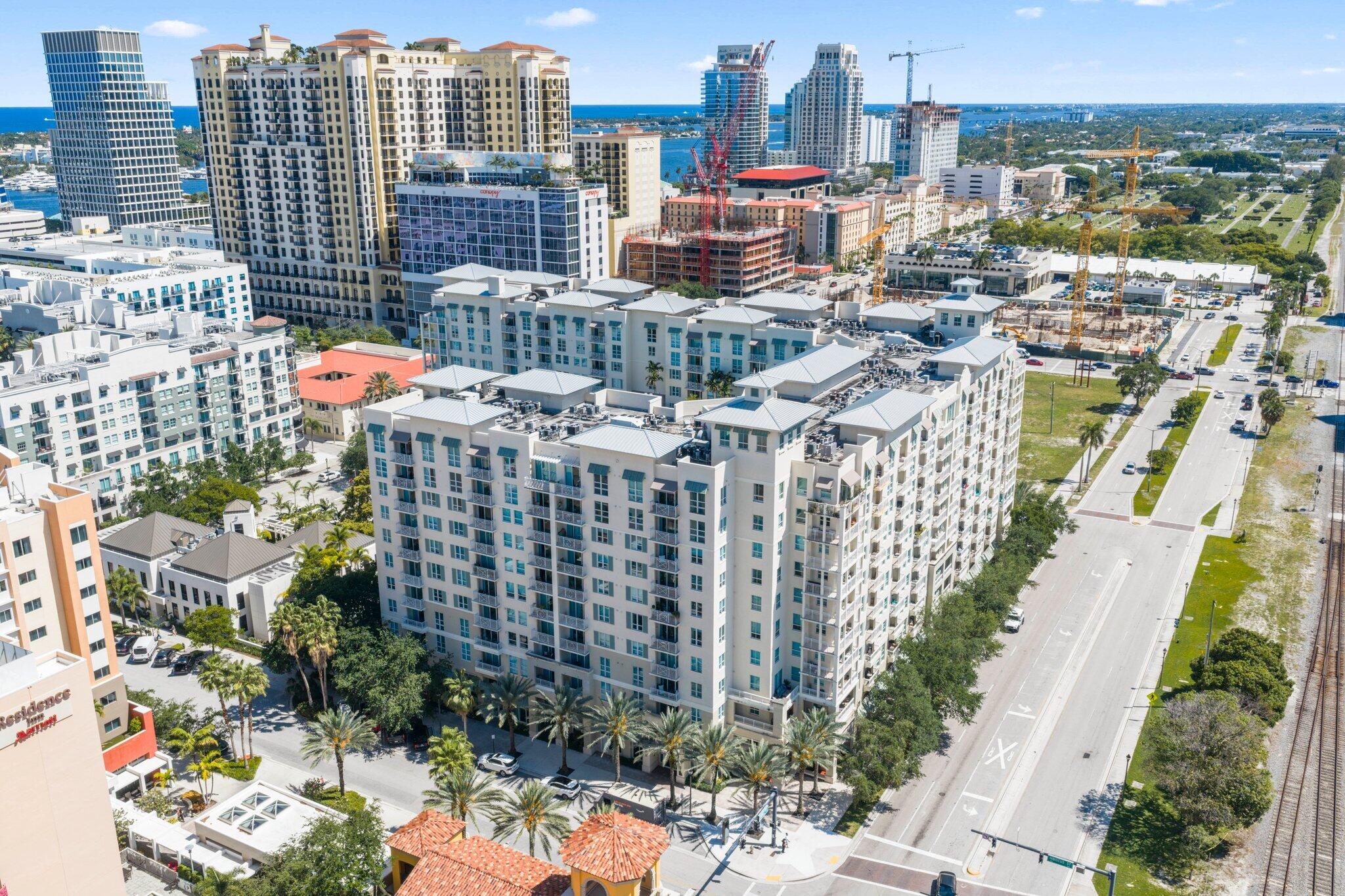 CITY PALMS CONDO - Residential