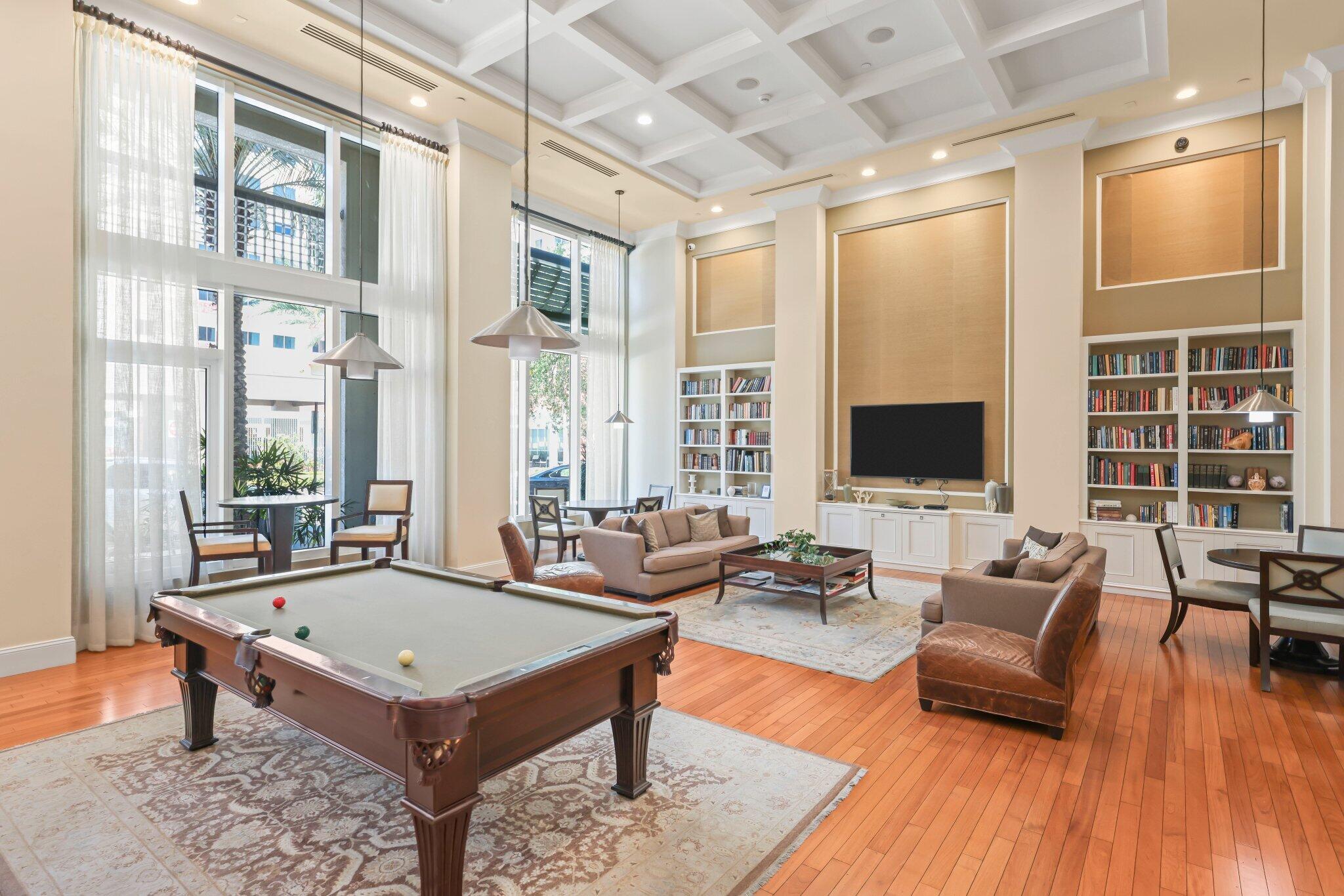 CITY PALMS CONDO - Residential