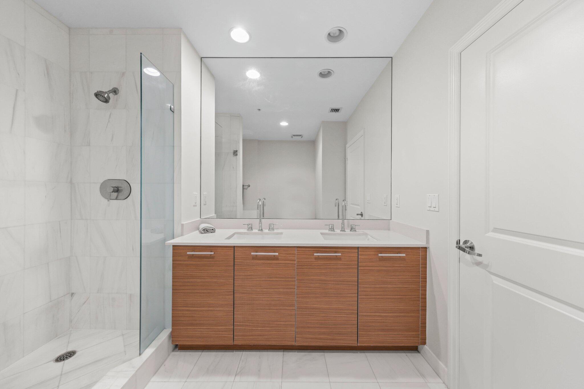 CITY PALMS CONDO - Residential