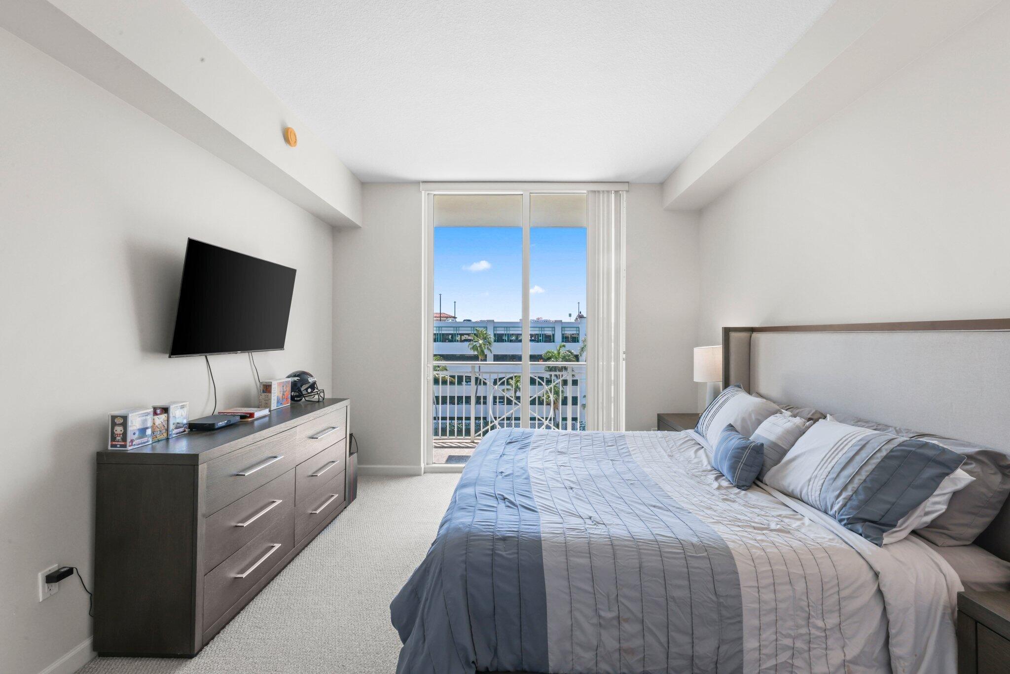 CITY PALMS CONDO - Residential