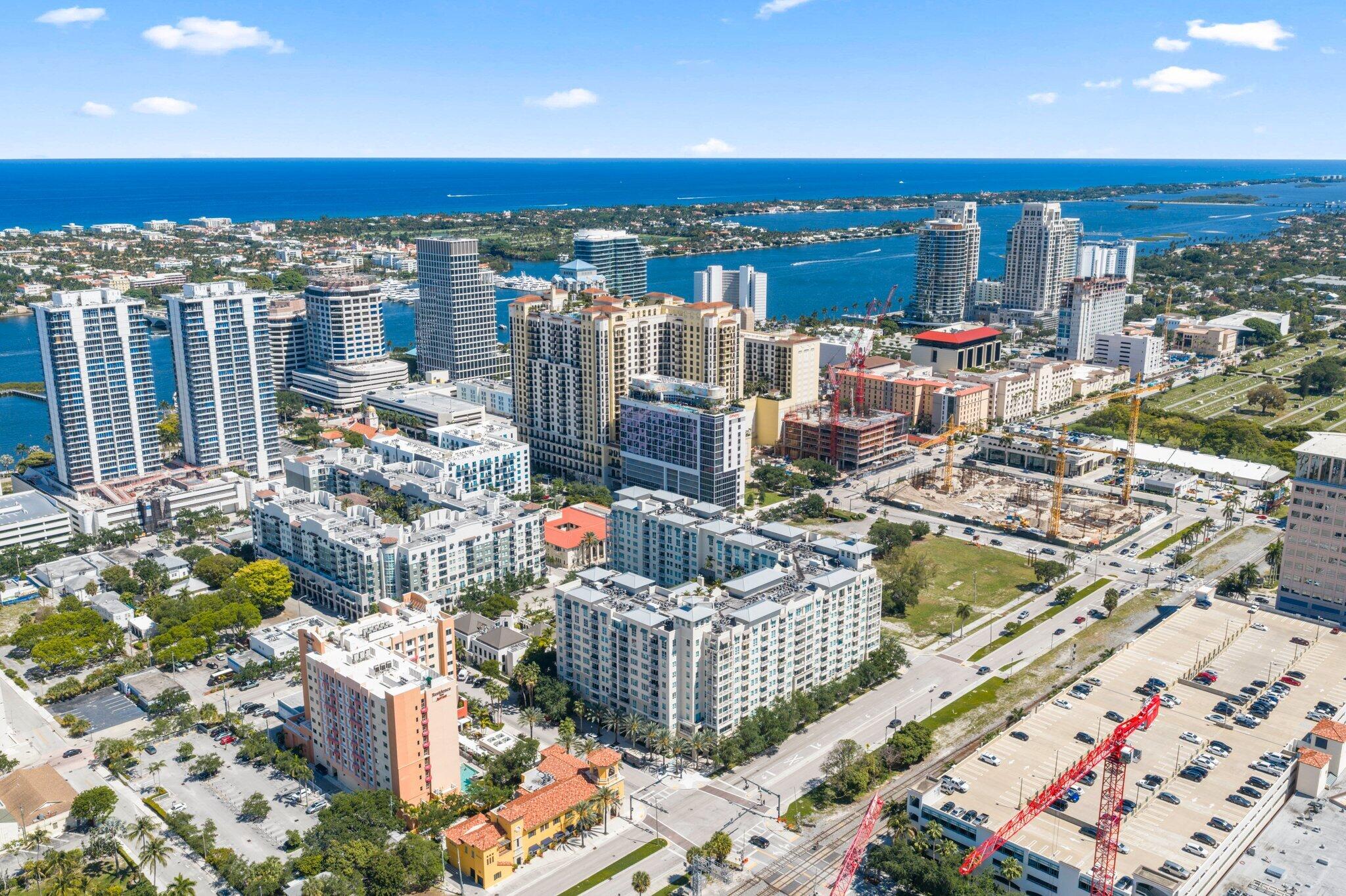 CITY PALMS CONDO - Residential