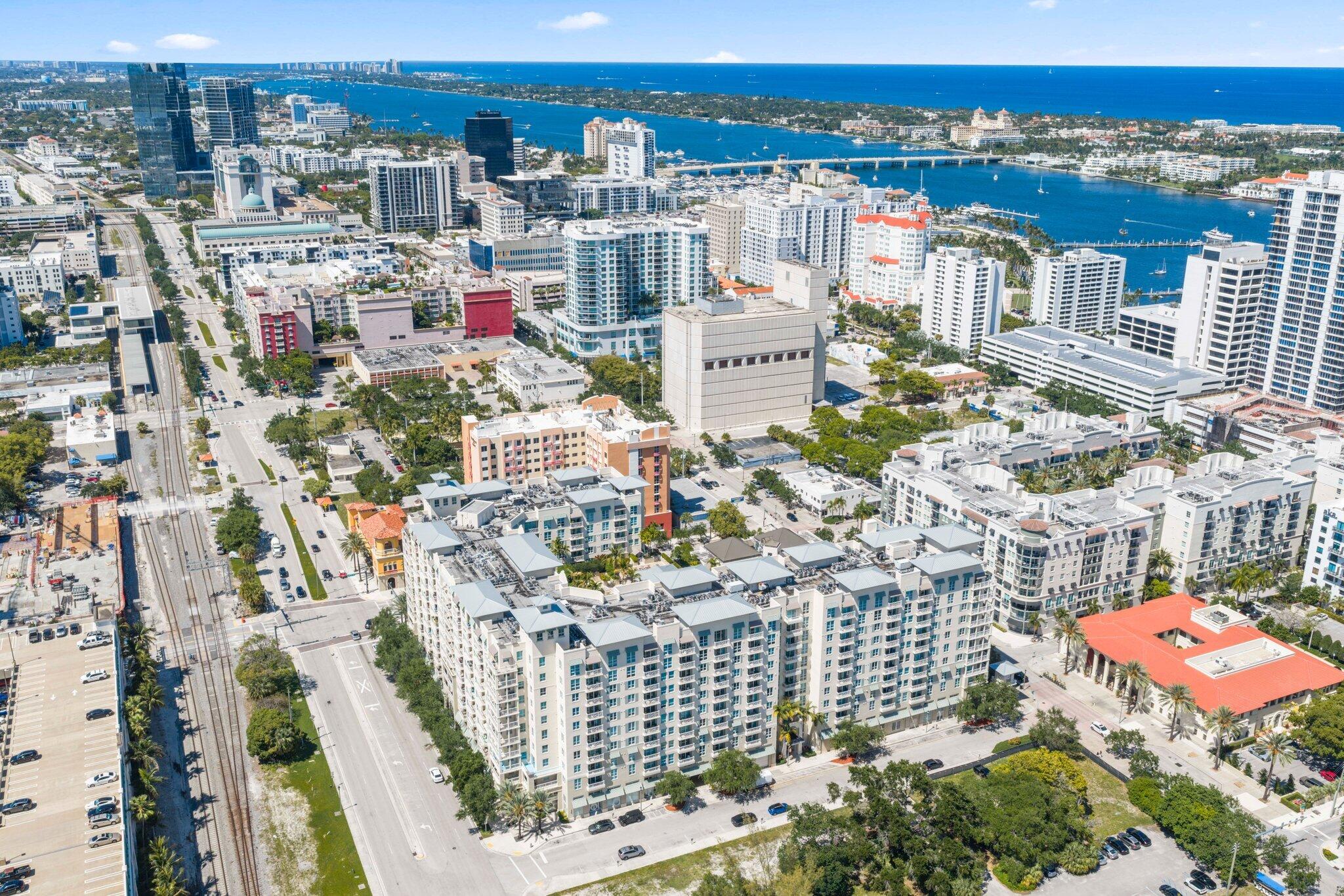 CITY PALMS CONDO - Residential