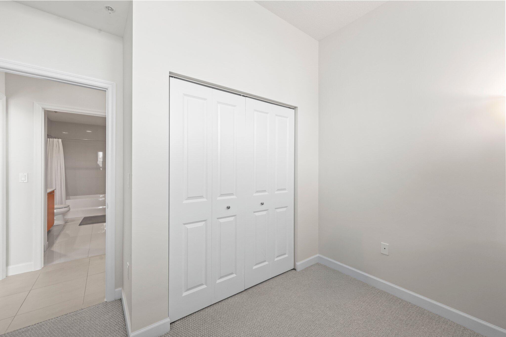 CITY PALMS CONDO - Residential