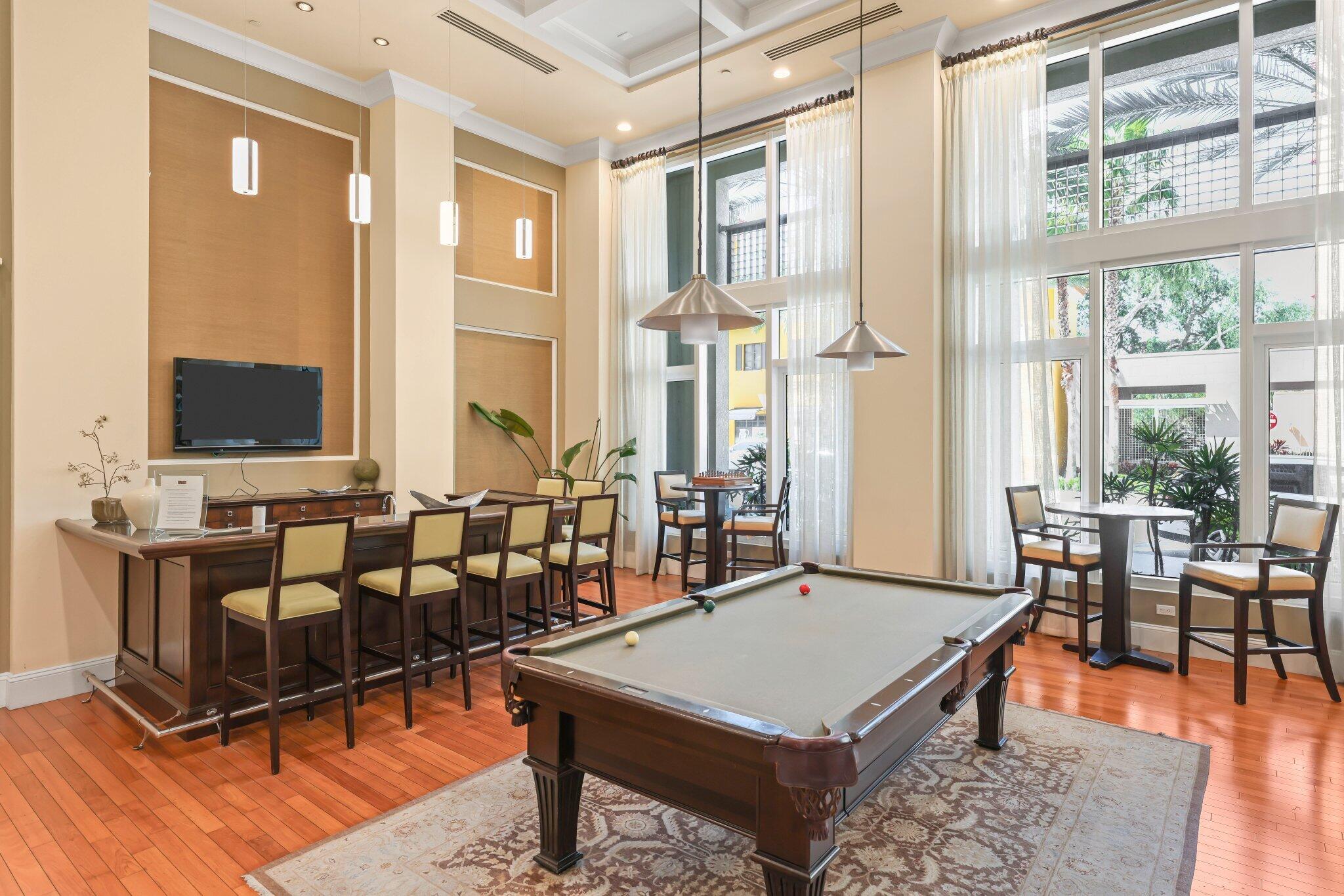 CITY PALMS CONDO - Residential