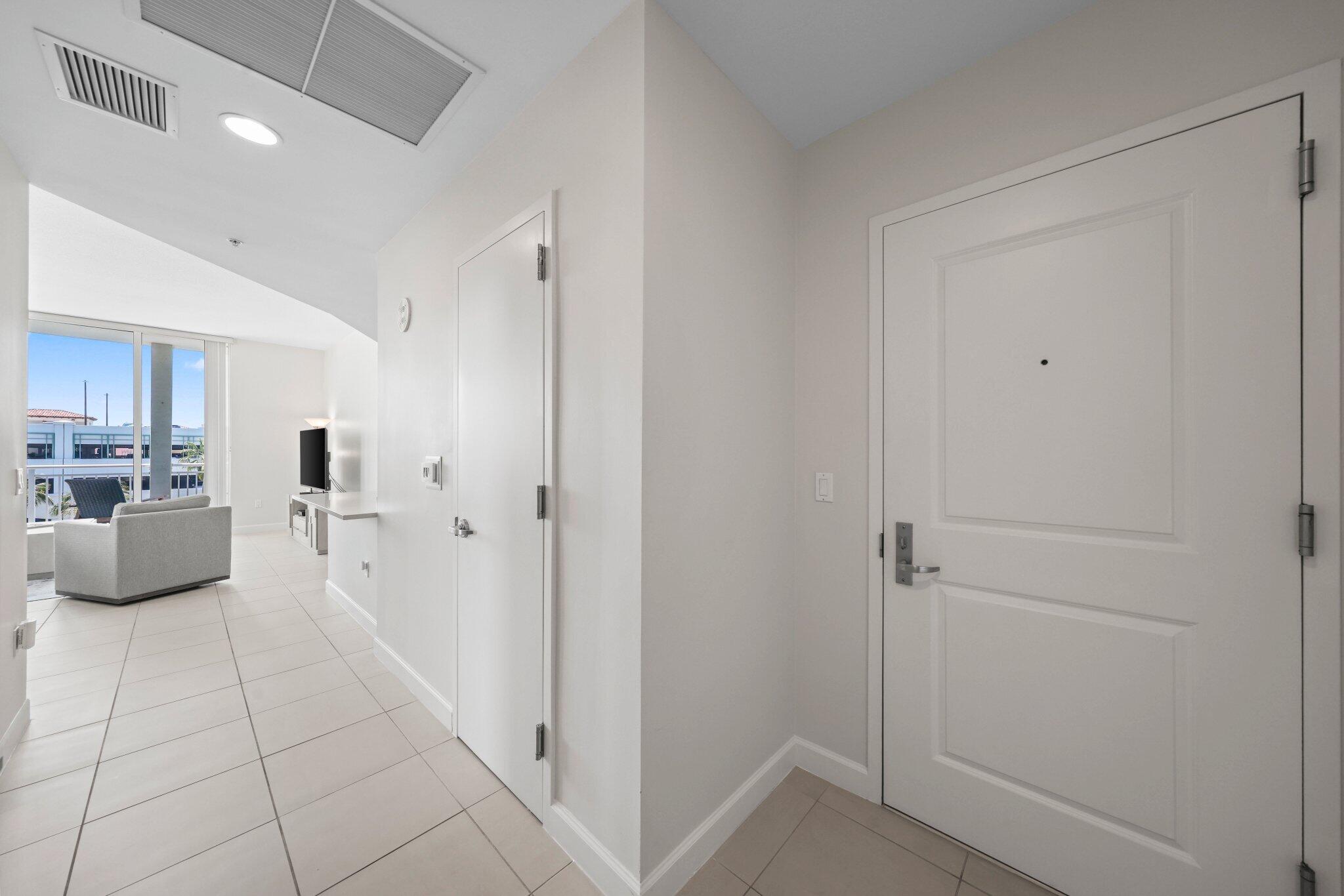 CITY PALMS CONDO - Residential