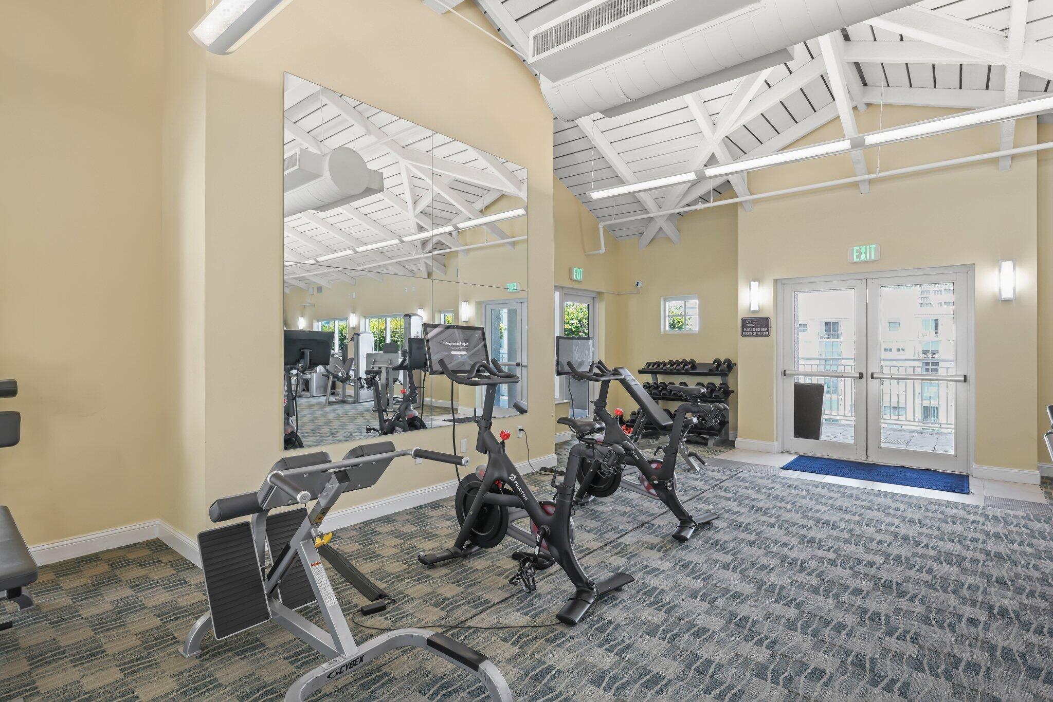 CITY PALMS CONDO - Residential