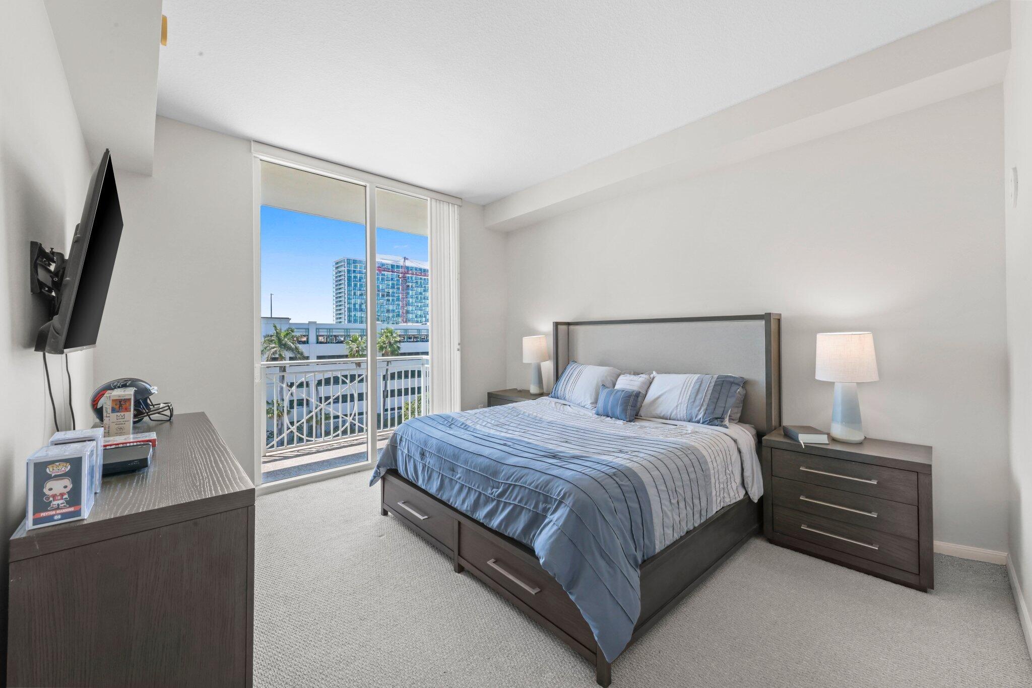 CITY PALMS CONDO - Residential