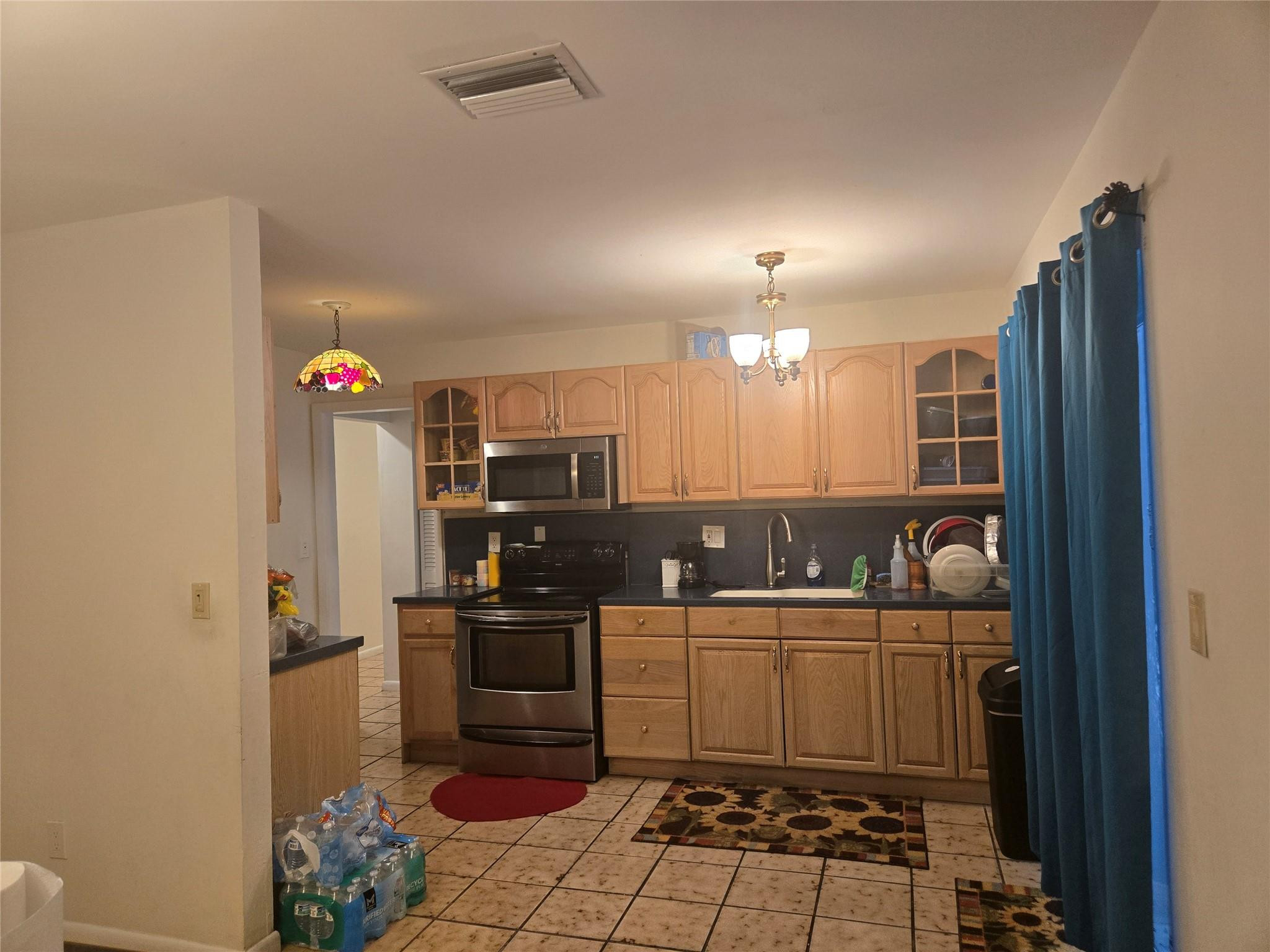 PALM SPRINGS VILLAGE 4 - Residential Income