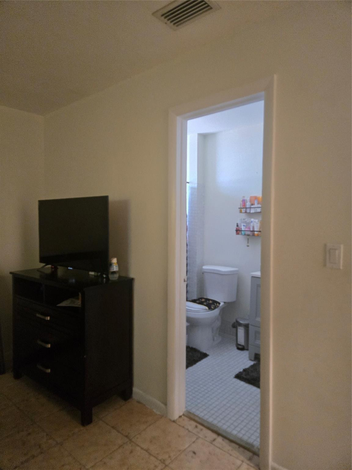 PALM SPRINGS VILLAGE 4 - Residential Income