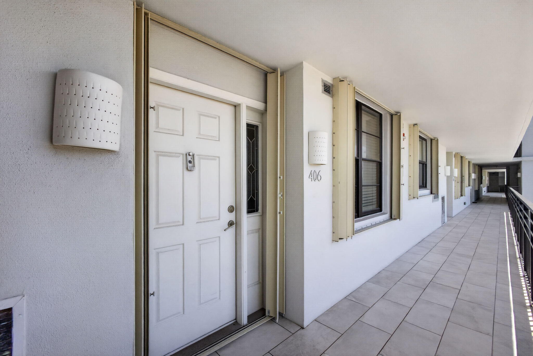 840 Ocean Drive 406