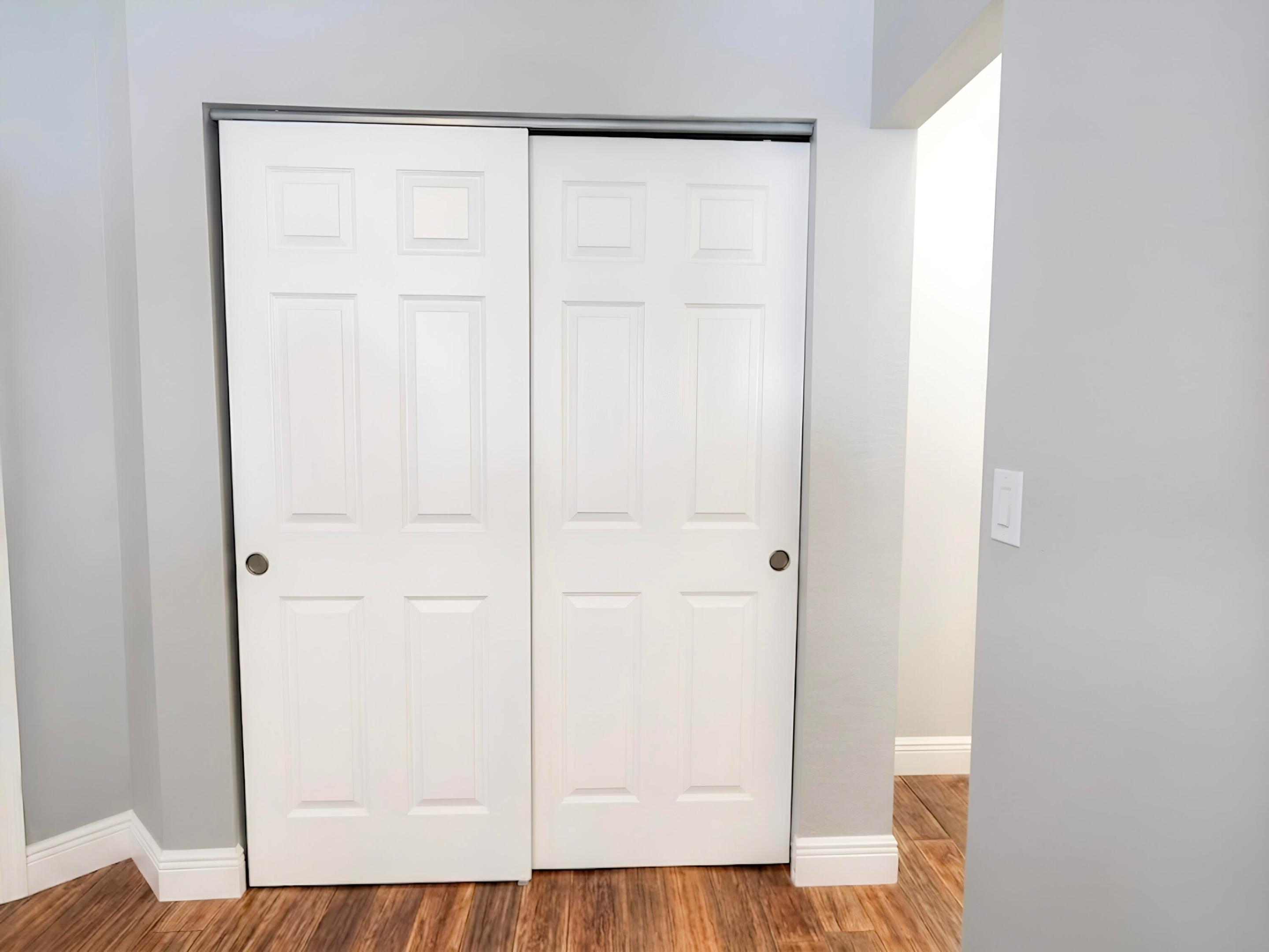 REGENCY LAKES AT COCONUT CREEK - Residential