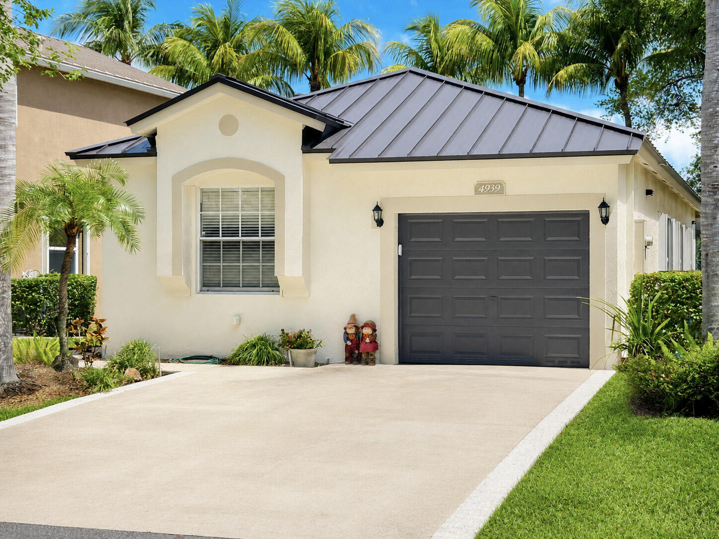 REGENCY LAKES AT COCONUT CREEK - Residential