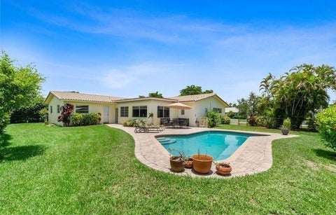 Tiny photo for 8306 NW 36th Street, Coral Springs, FL 33065 (MLS # F10545290)
