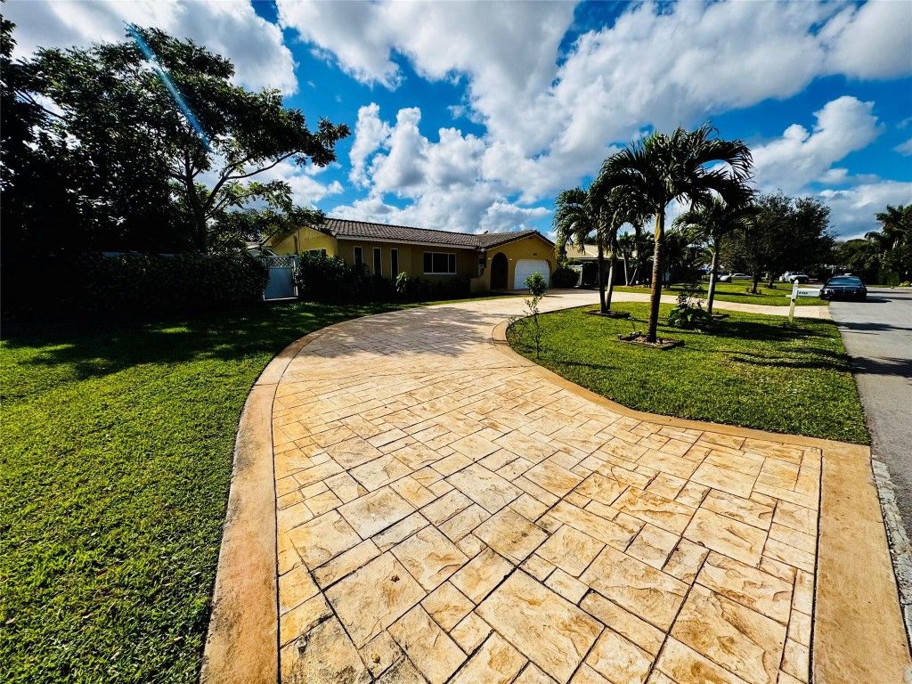 Photo of 8306 NW 36th Street, Coral Springs, FL 33065 (MLS # F10545290)