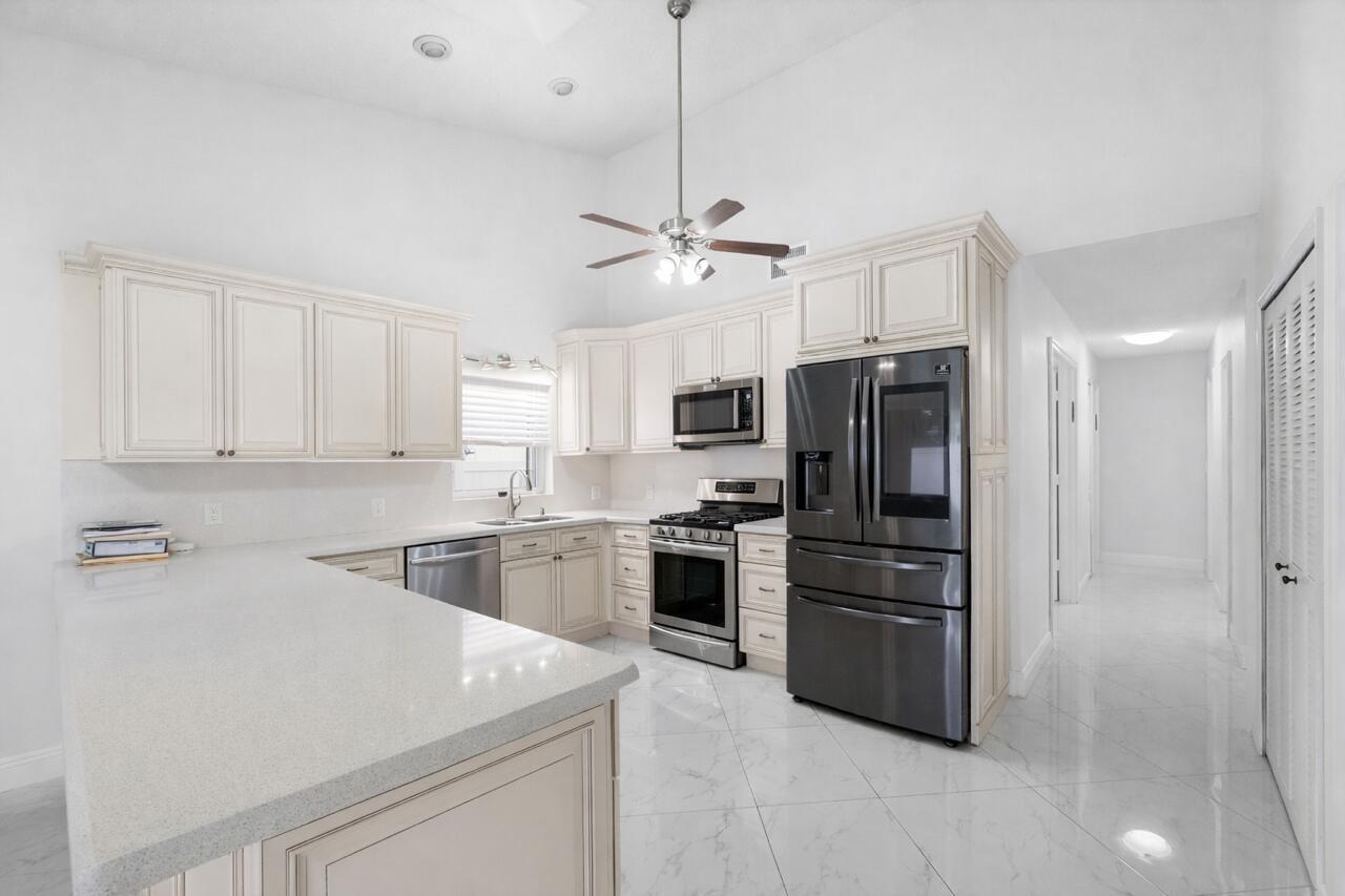 HIDDEN VALLEY SEC 3 - Residential