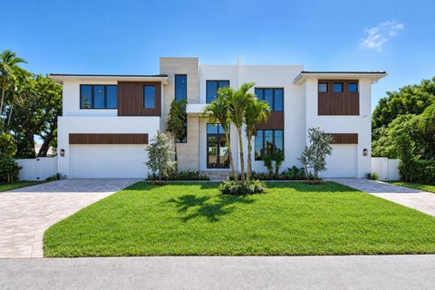 Tiny photo for 2856 NE 26th Street, Fort Lauderdale, FL 33305 (MLS # B26089366)