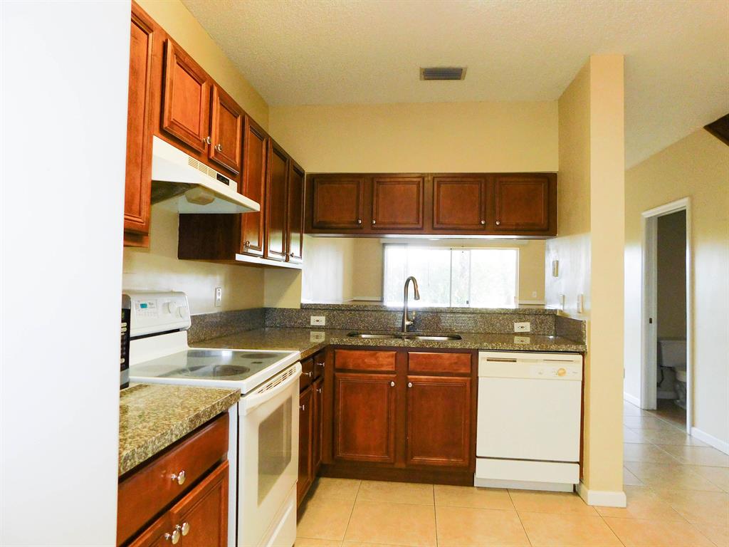 PALMBROOKE TOWNHOMES - Residential