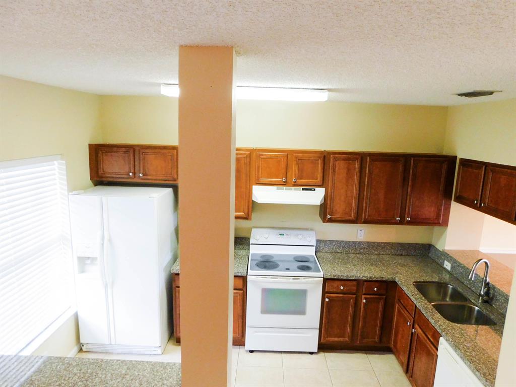 PALMBROOKE TOWNHOMES - Residential