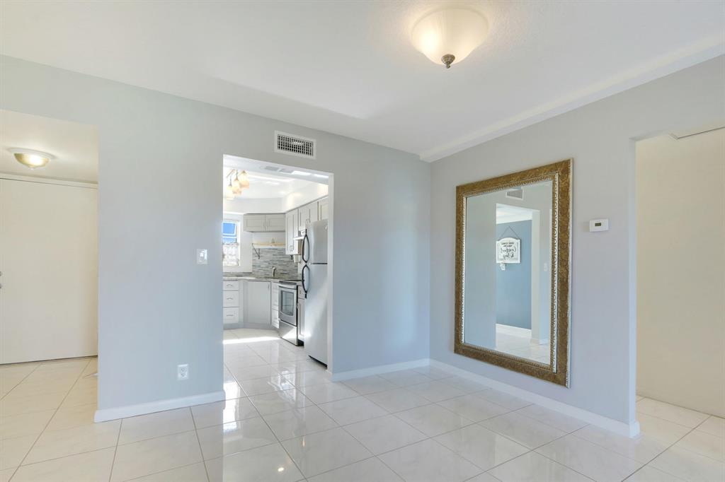 BRIARWOOD CLUB CONDO 1 - Residential