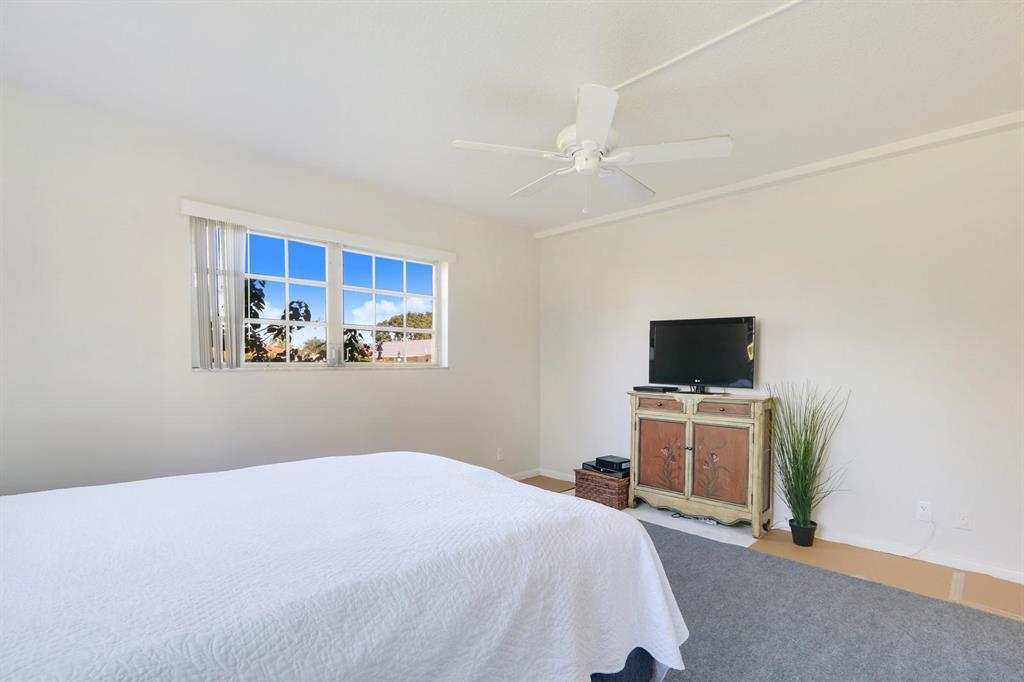 BRIARWOOD CLUB CONDO 1 - Residential