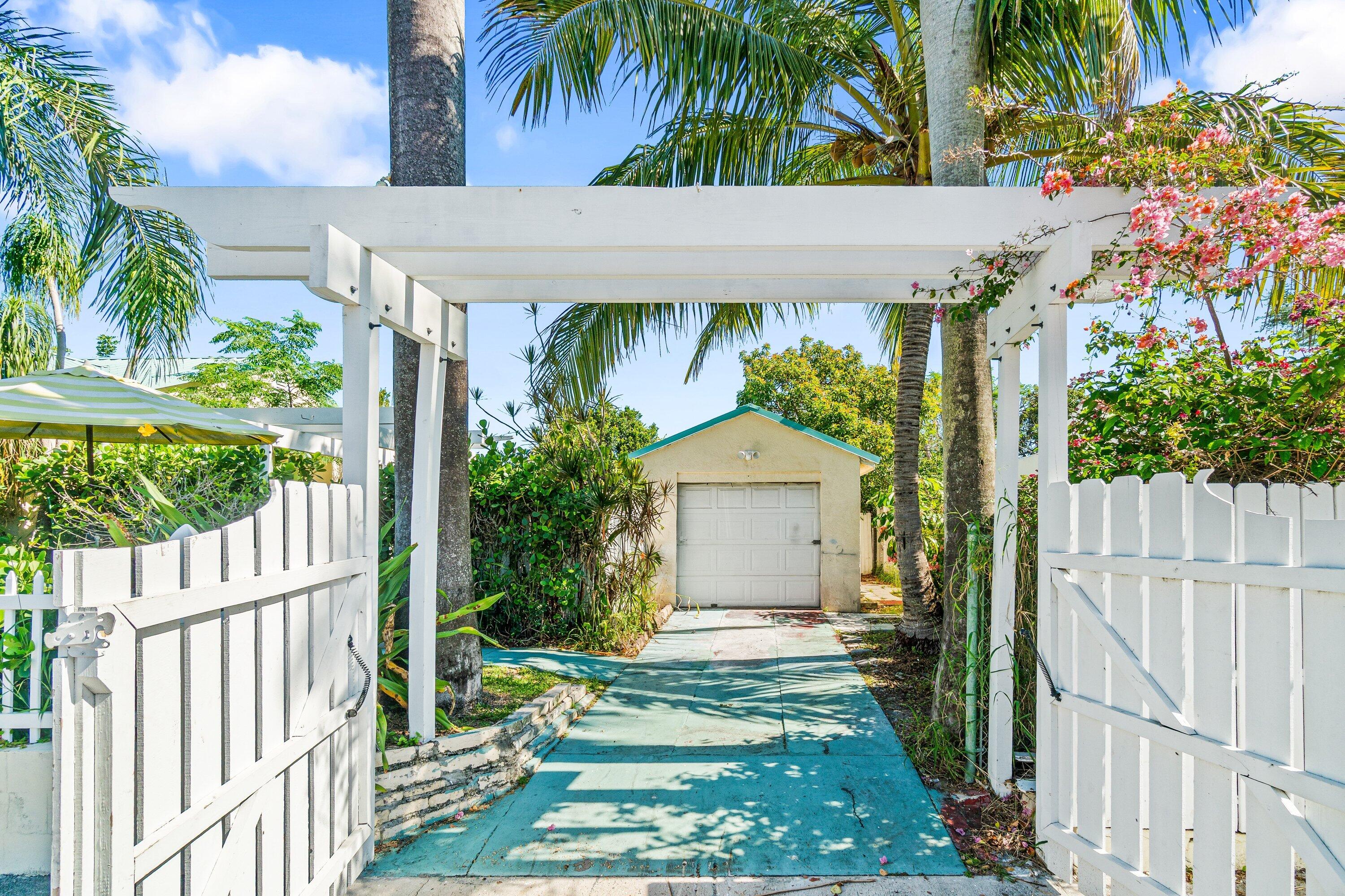 GARDENS THE - Residential