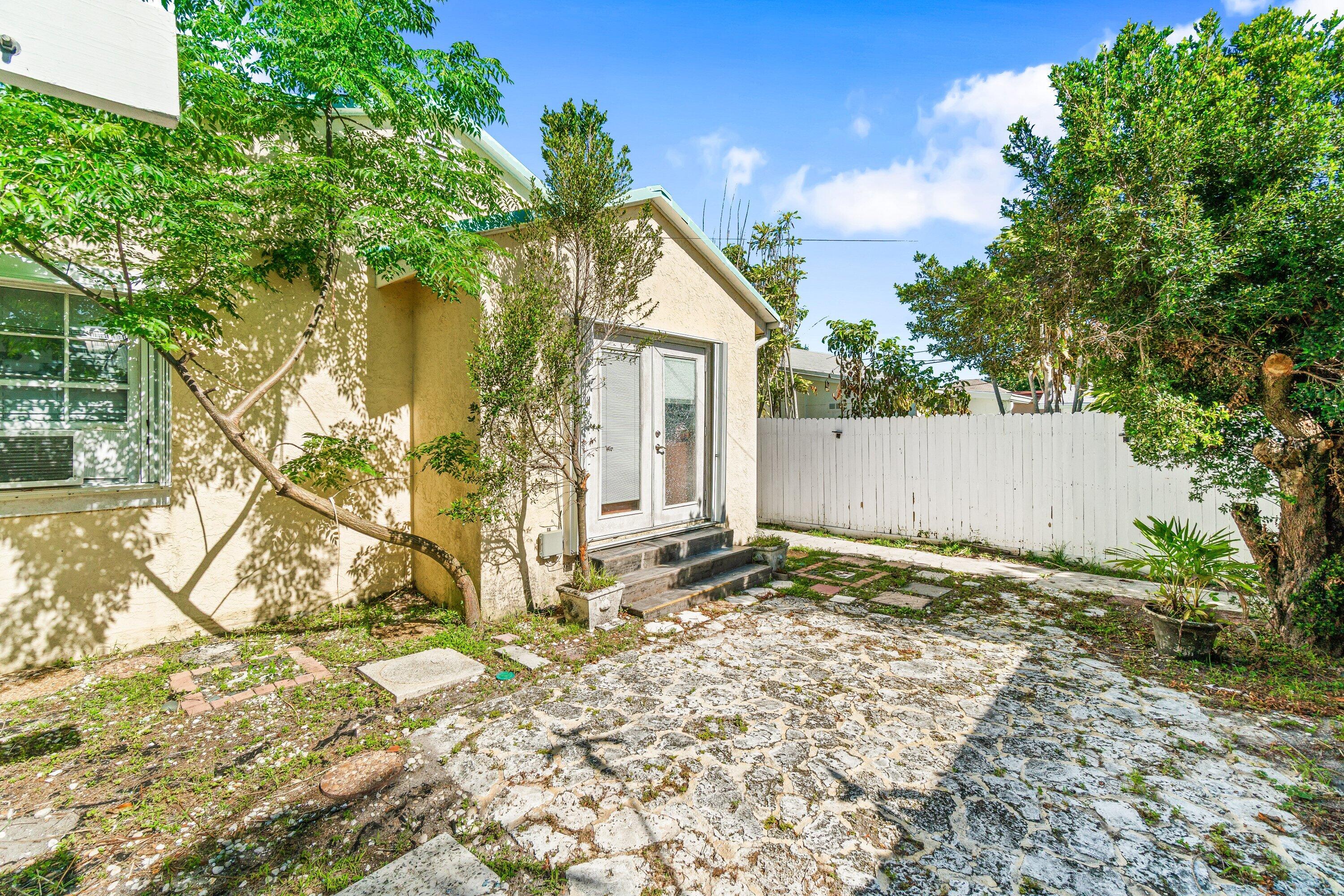 GARDENS THE - Residential