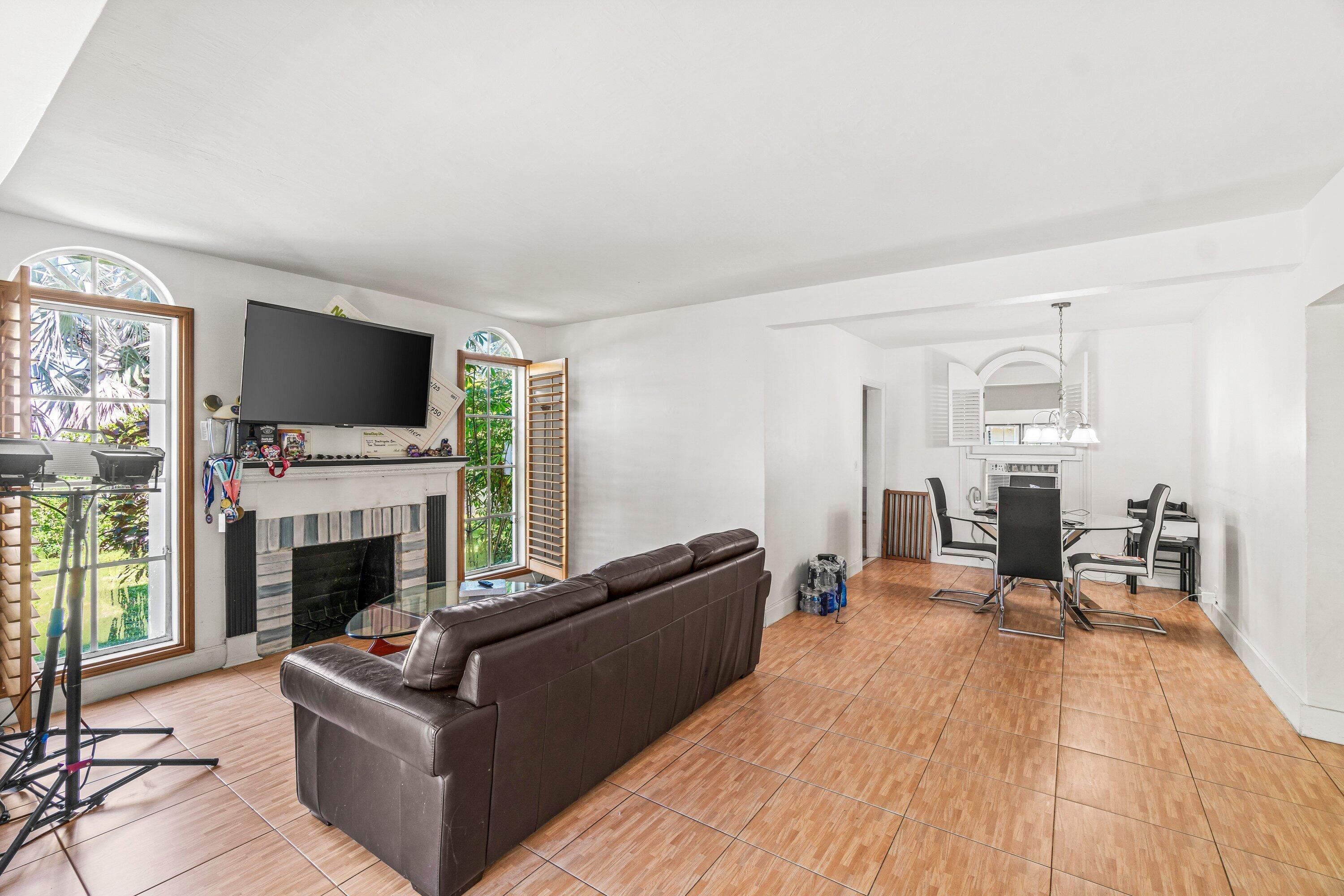 GARDENS THE - Residential