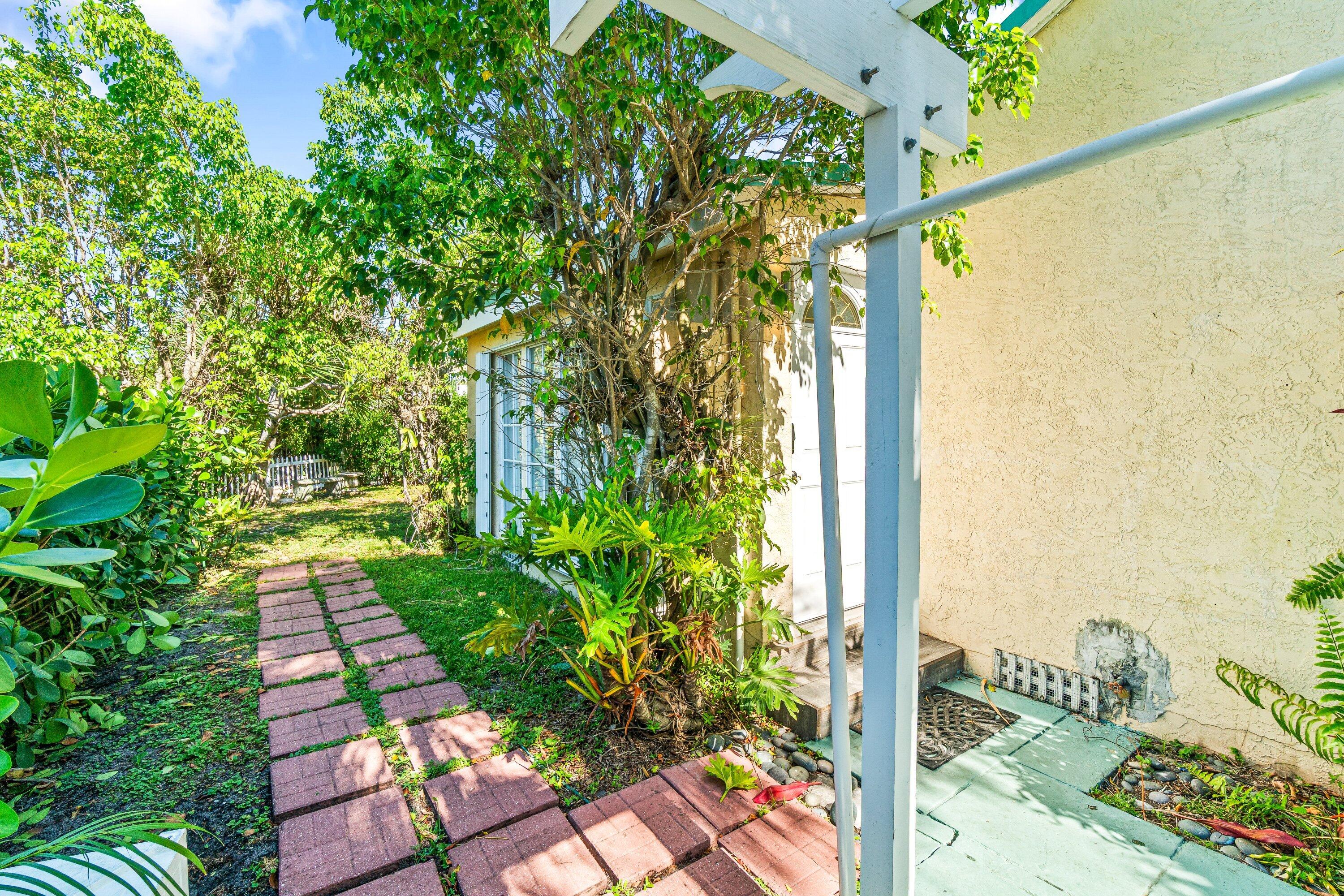 GARDENS THE - Residential