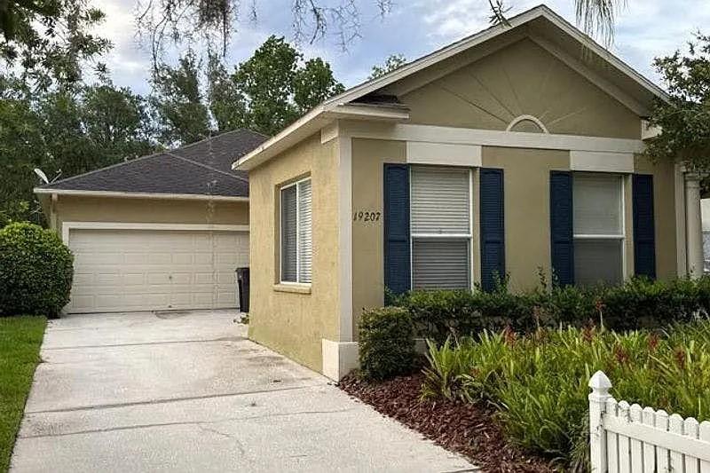 19207 Sea Mist Ln