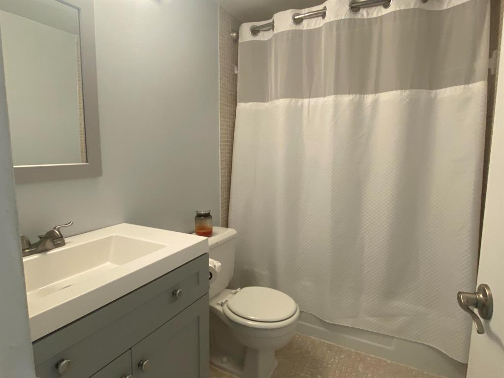 MANSFIELD AT CENTURY VILLAGE CONDO - Residential Lease