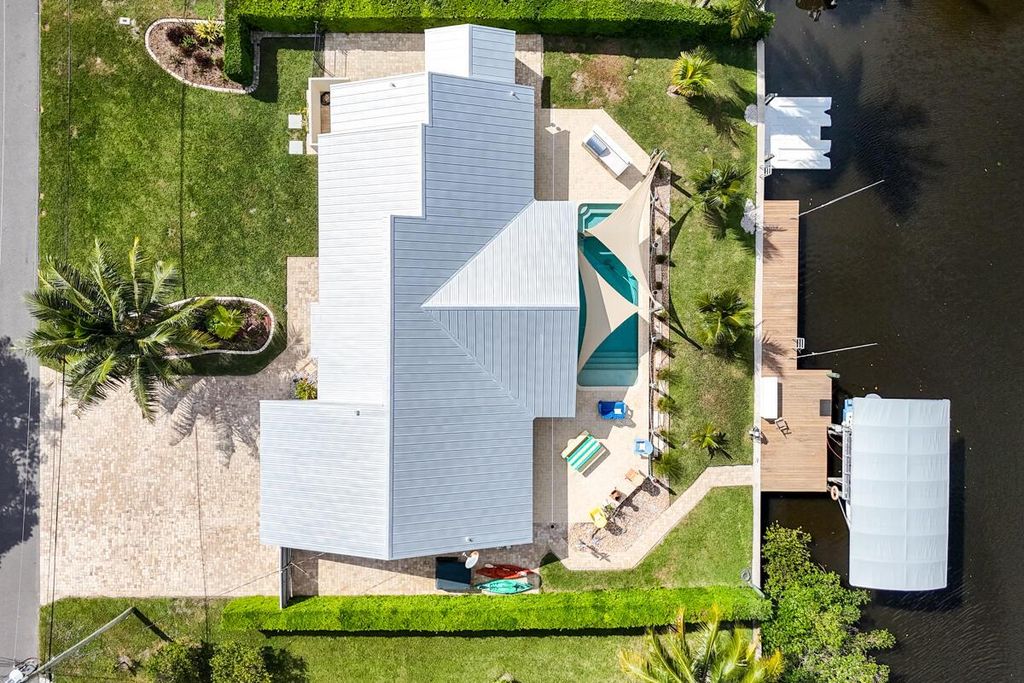 Photo of 8295 SE Palm Street, Hobe Sound, FL 33455 (MLS # R11138799)