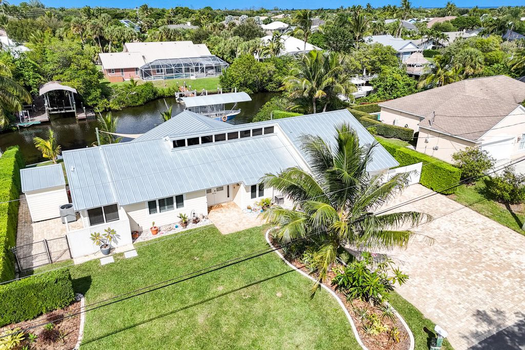 Photo of 8295 SE Palm Street, Hobe Sound, FL 33455 (MLS # R11138799)