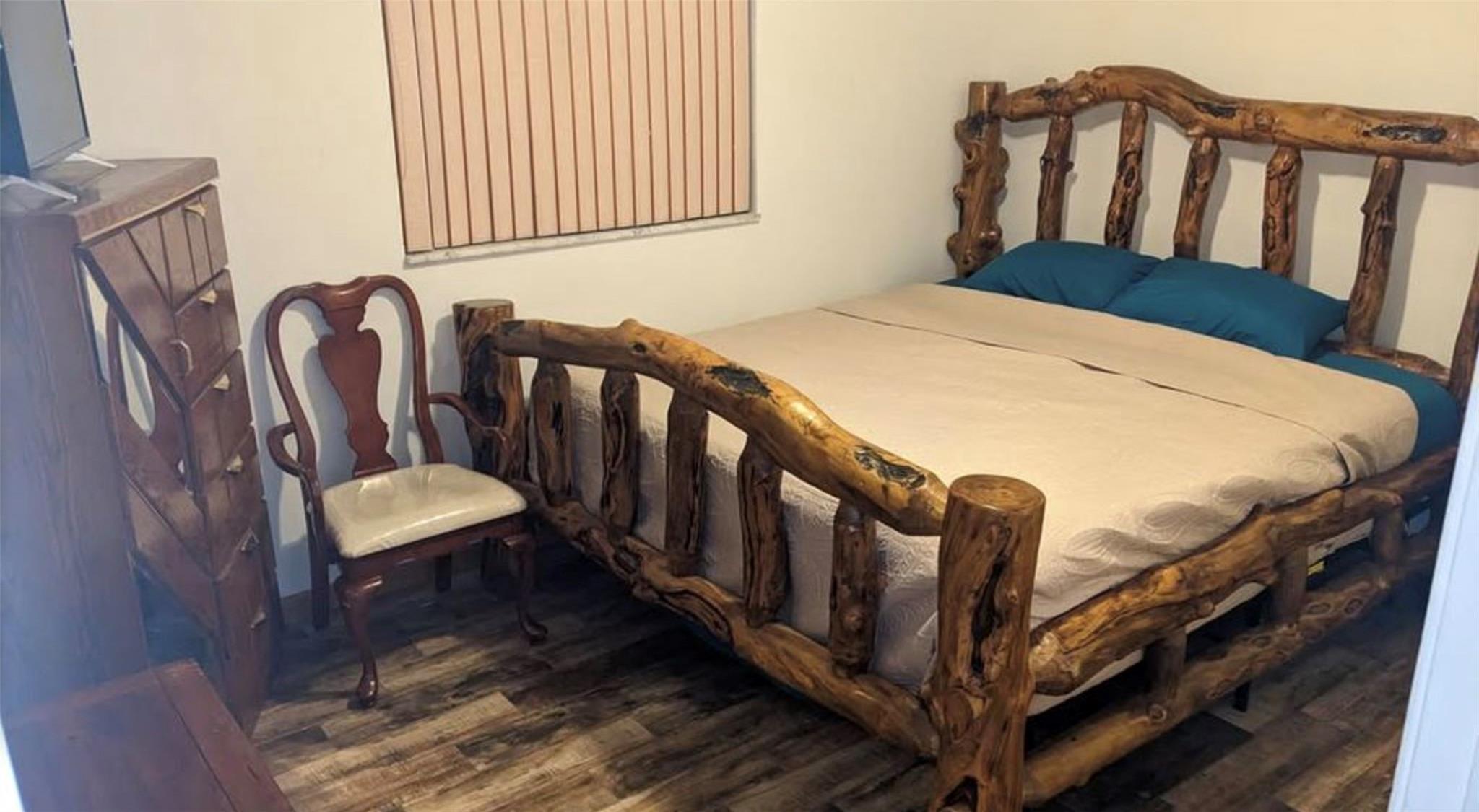 Esquire Lake Estates Sec - Residential Lease