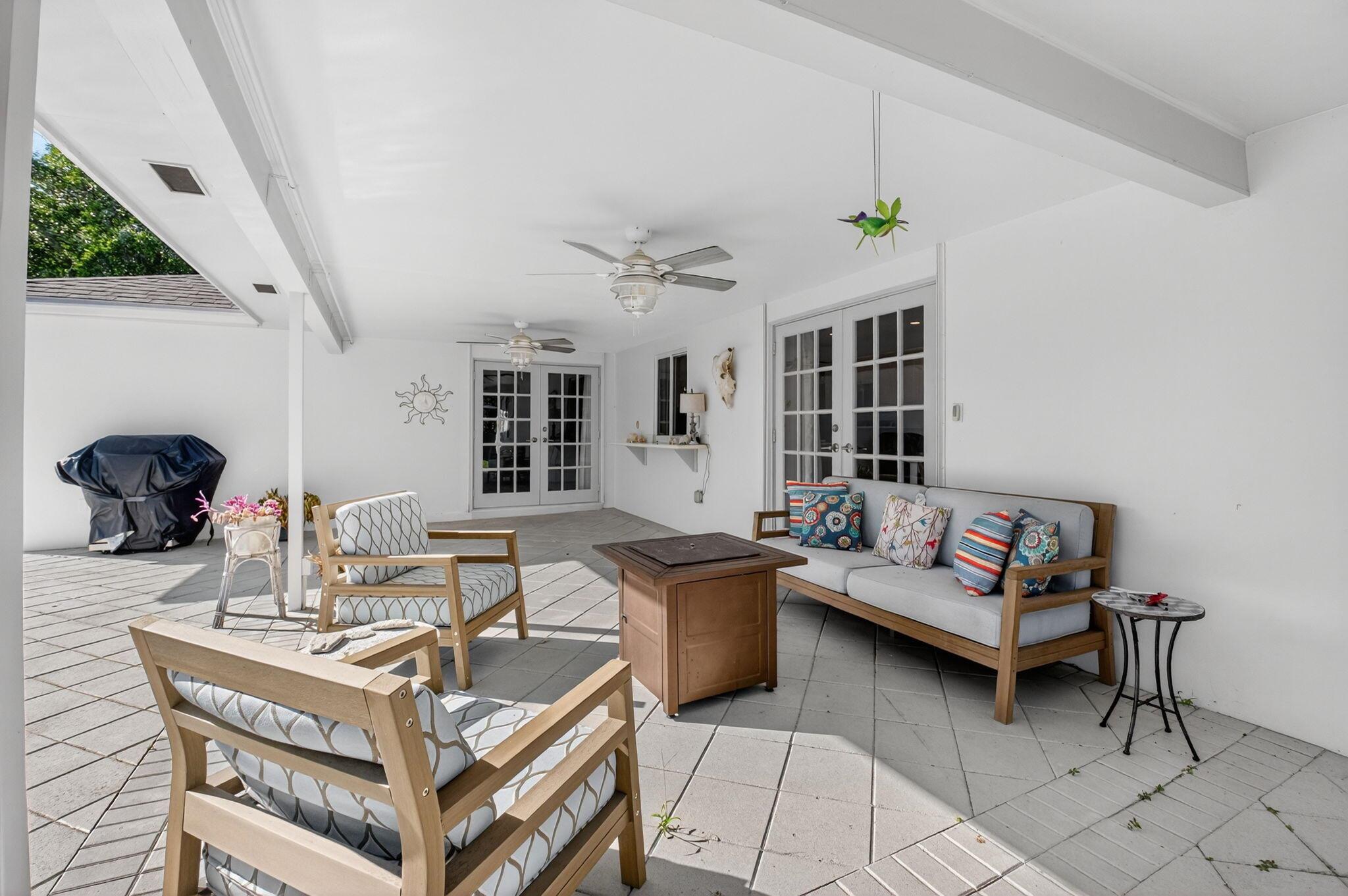 CYPRESS CREEK DEV ON AM-8 - Residential Lease