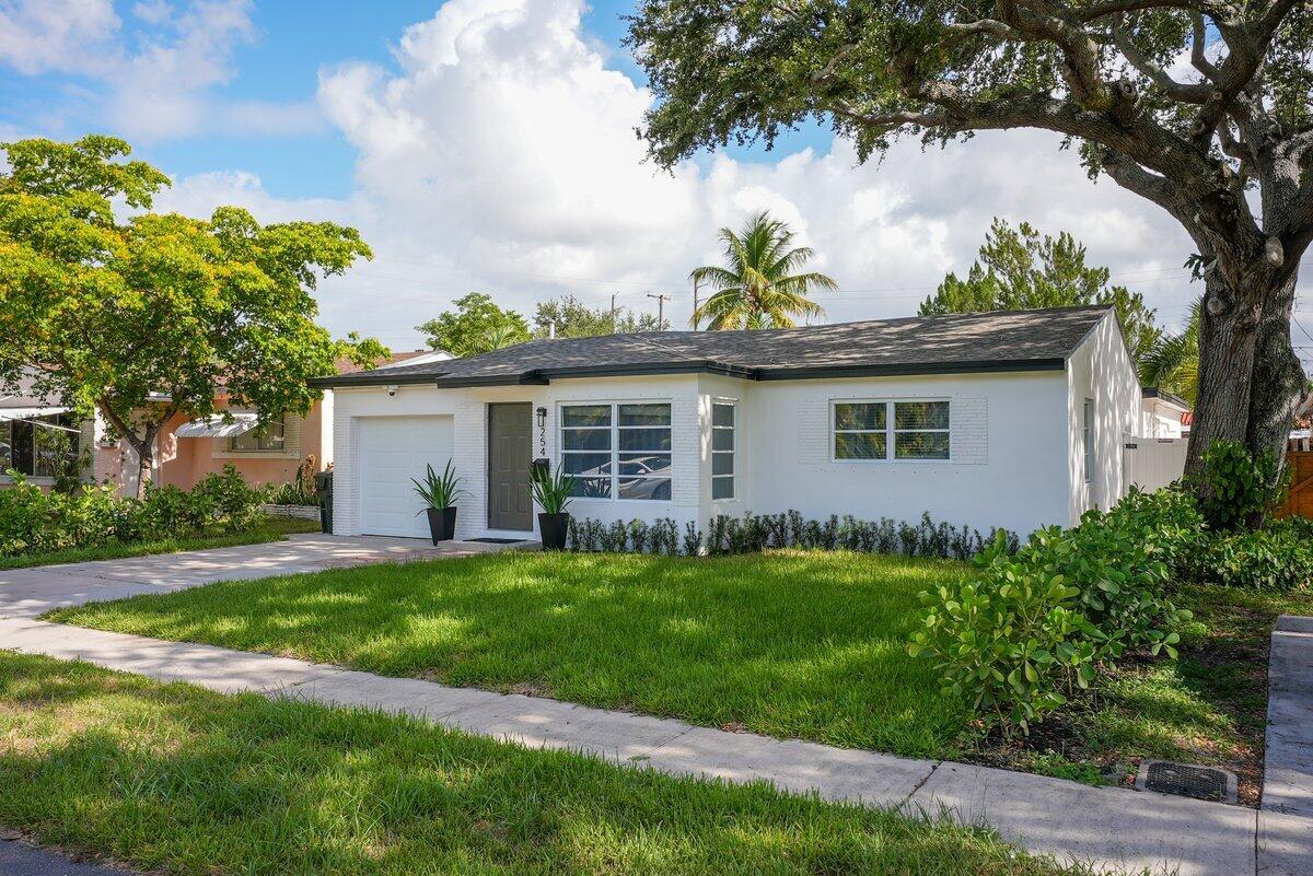 254 SW 6th Street